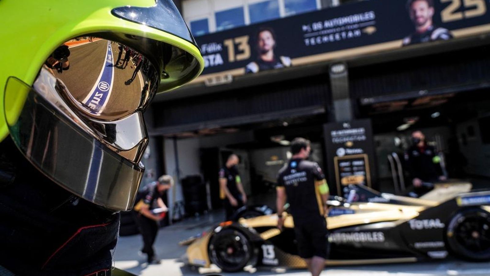 El monoplaça del vigent campió de la Fórmula E en el Pit Lane