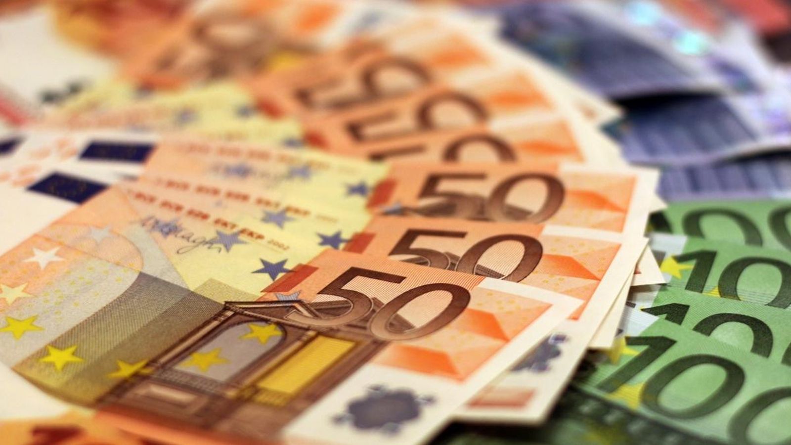 El deute de les famílies amb la banca cau vora 600 milions al setembre