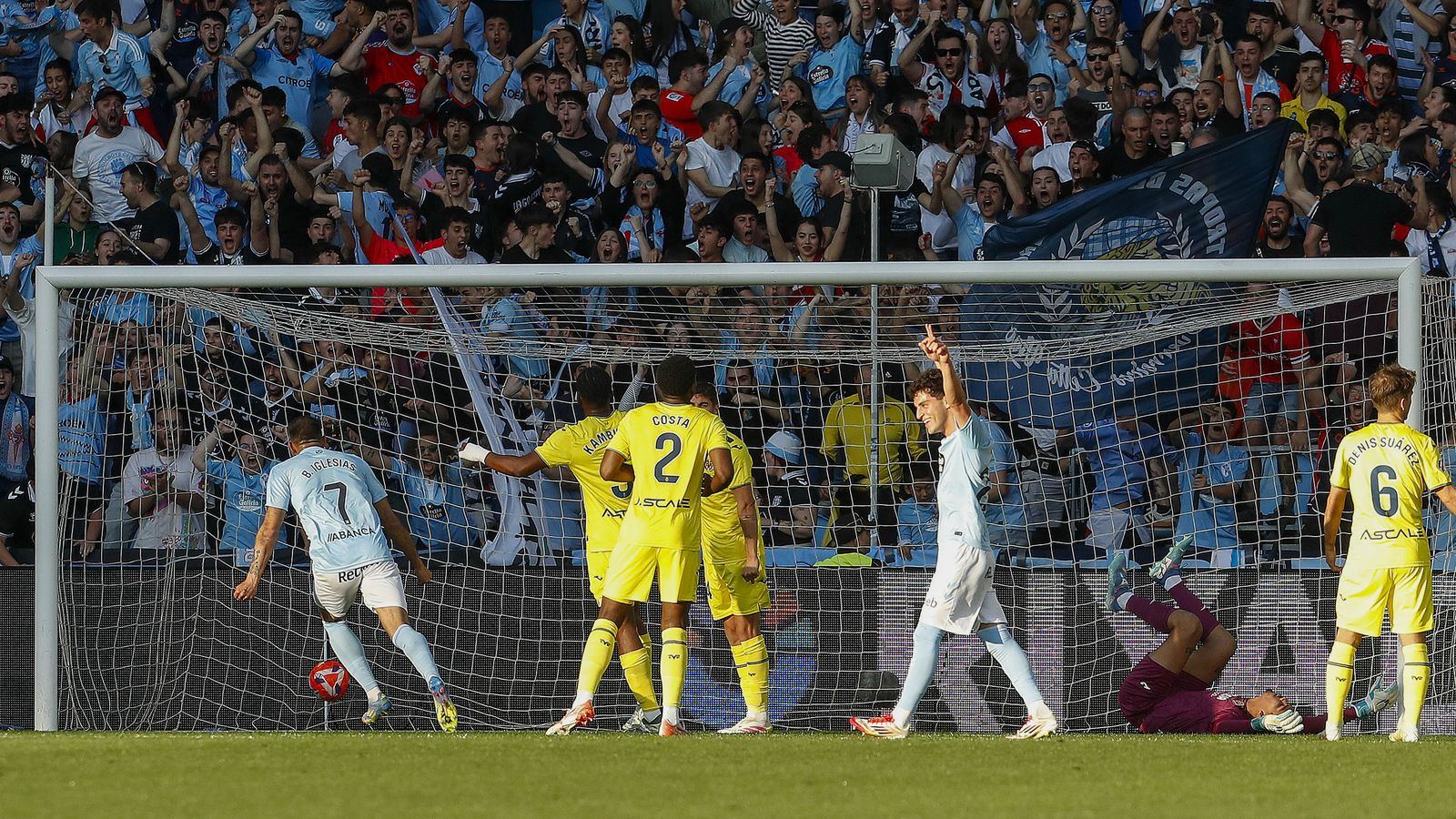 Els jugadors del Celta celebren un gol contra el Vila-real
