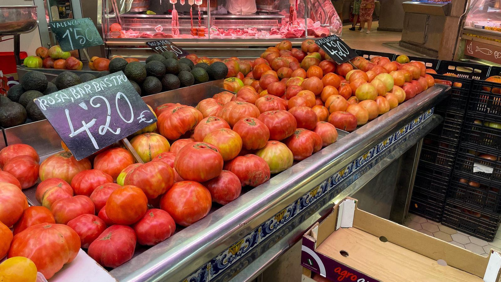 Una parada de verdures en el Mercat Central de València