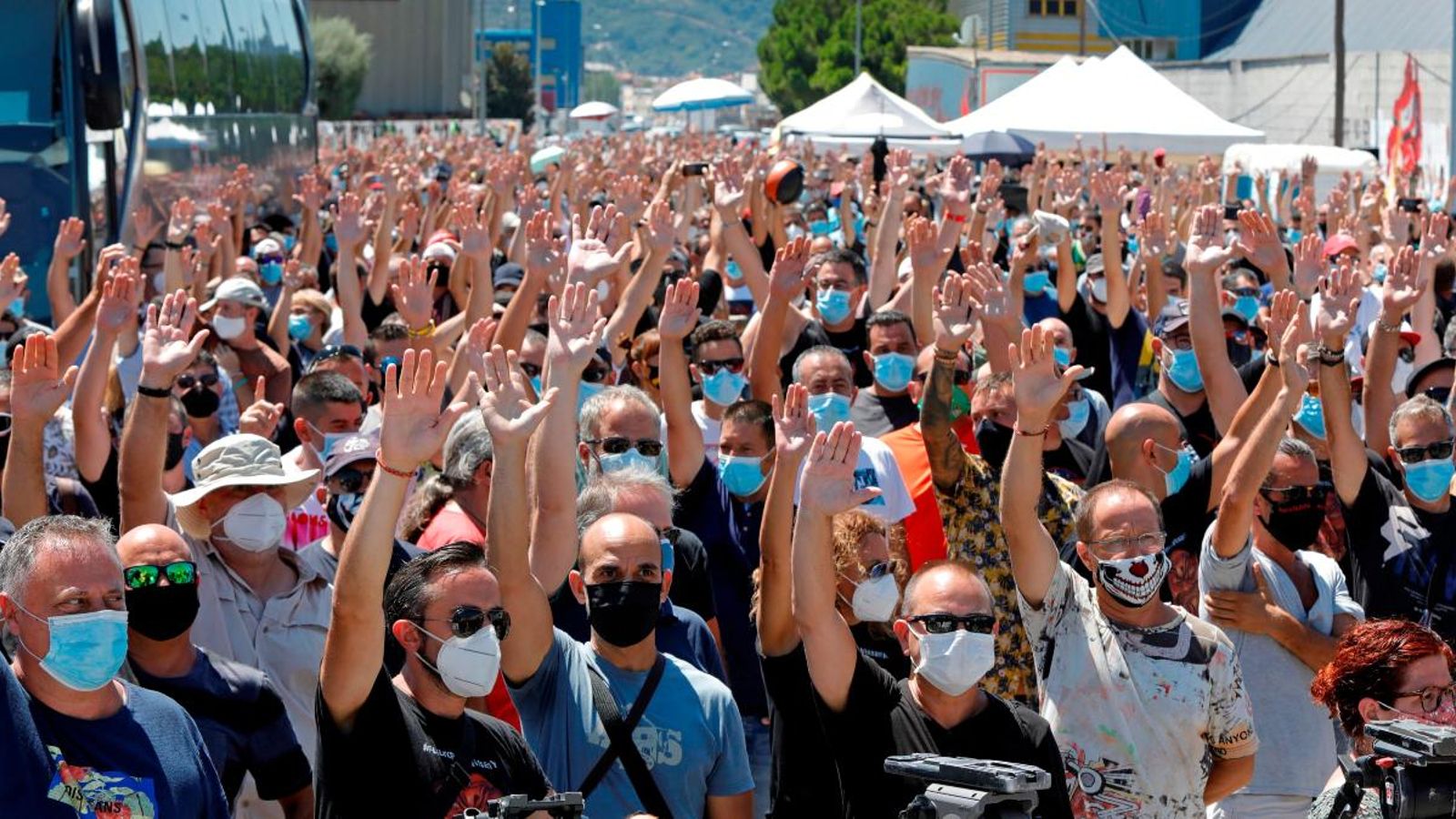 Els treballadors de la factoria Nissan ratifiquen, per una àmplia majoria, el preacord que ha tancat la direcció de l'empresa i els sindicats