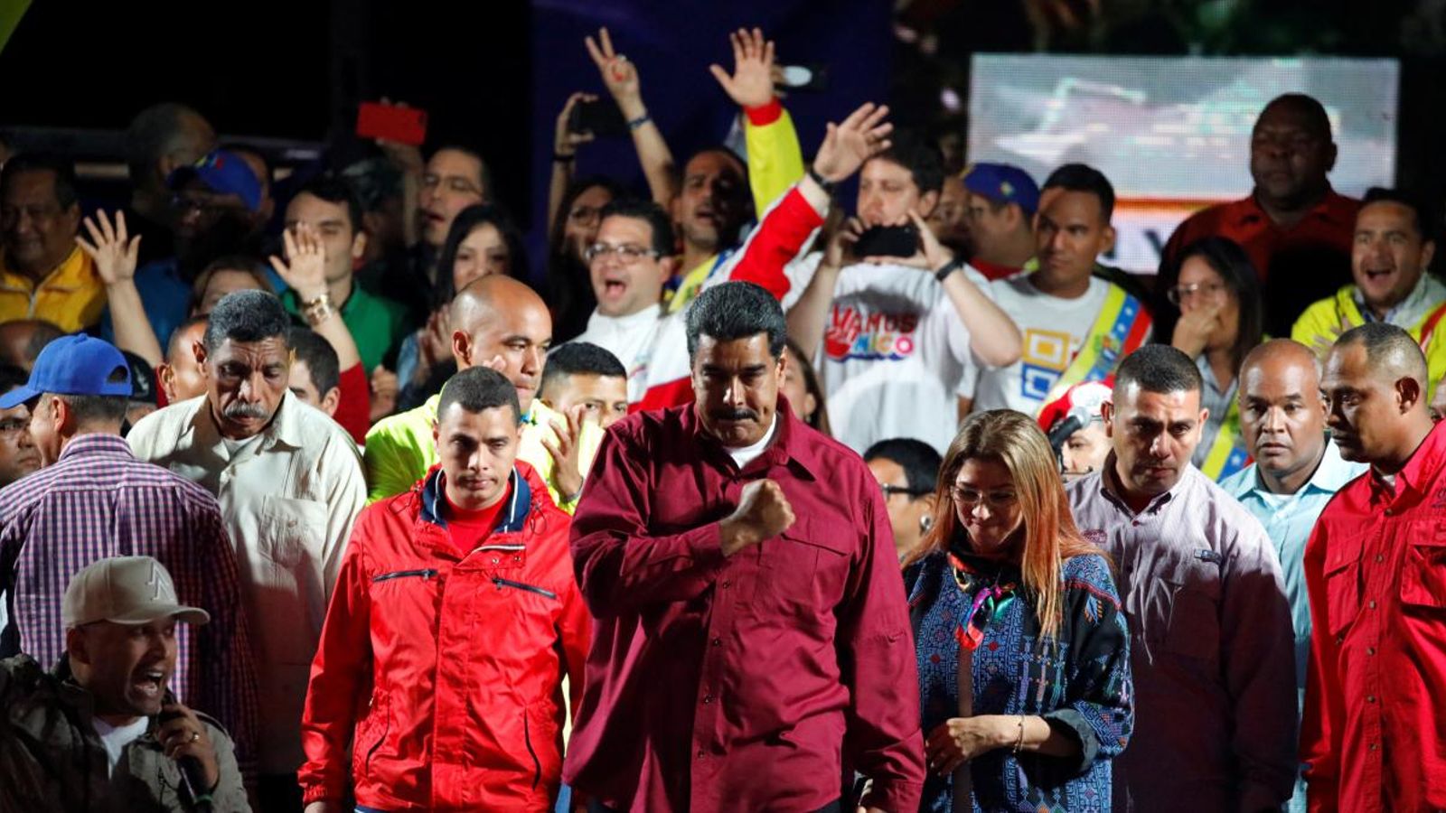 Nicolás Maduro celebra la victòria amb els seus partidaris