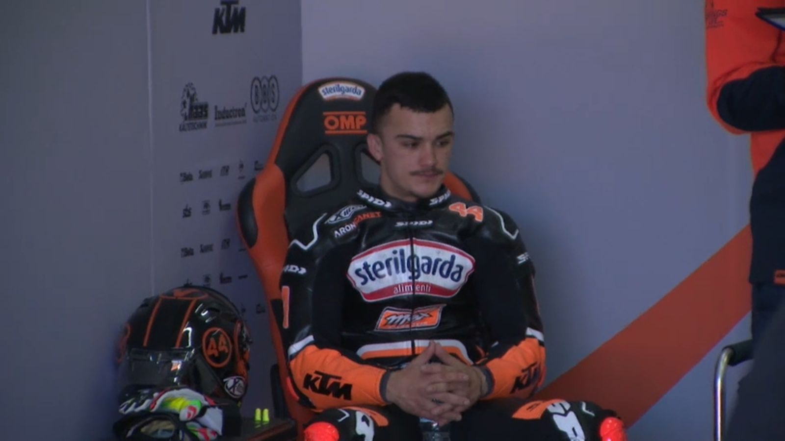 El valencià Arón Canet aspira al títol de Moto3