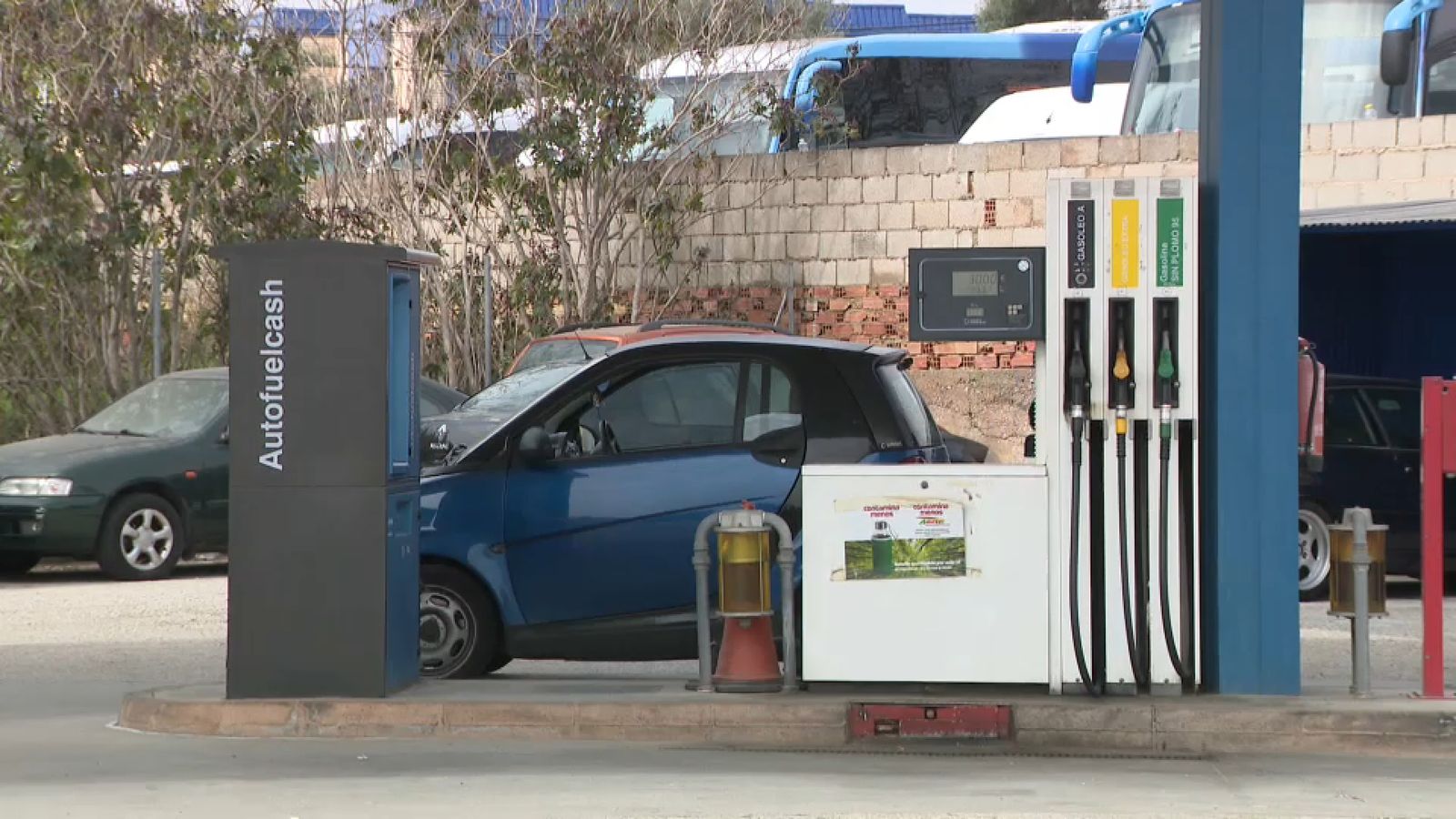 Algunes de les mesures anunciades, com la de la gasolina, entraran en vigor aquest divendres, primer d'abril