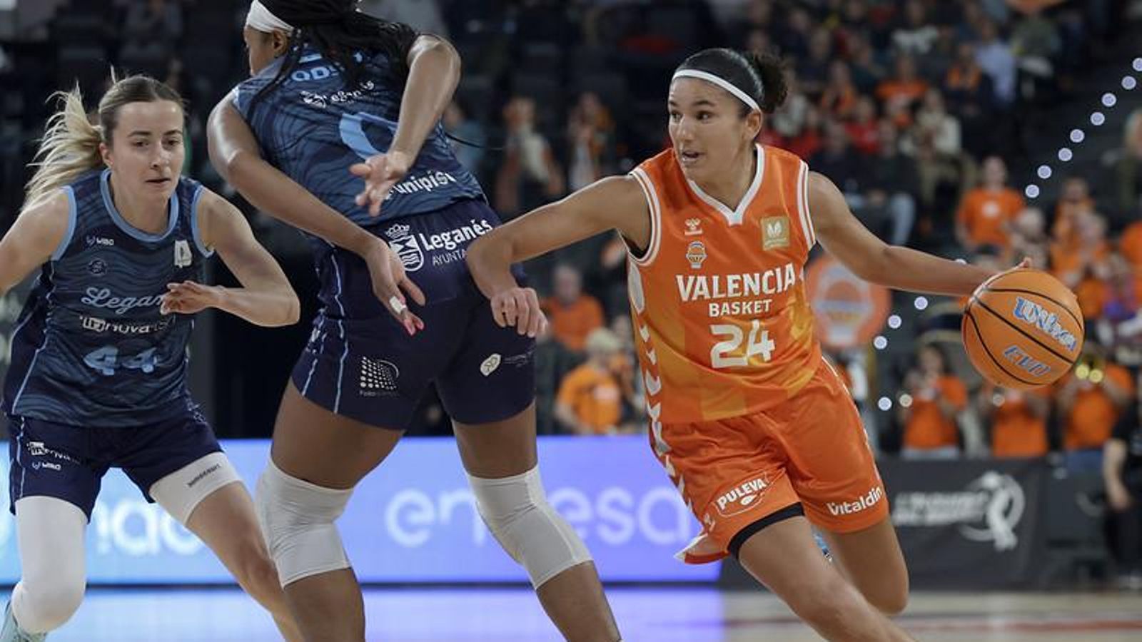 Hind Ben Abdelkader, en un partit de Lliga al Roig Arena