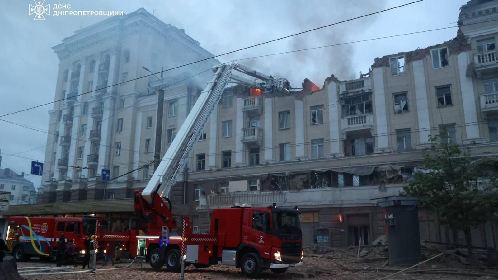 Atac rus amb míssils a un bloc d'apartaments a Dnipropetrovsk, Ucraïna Atac rus amb míssils a un bloc d'apartaments a Dnipropetrovsk, Ucraïna