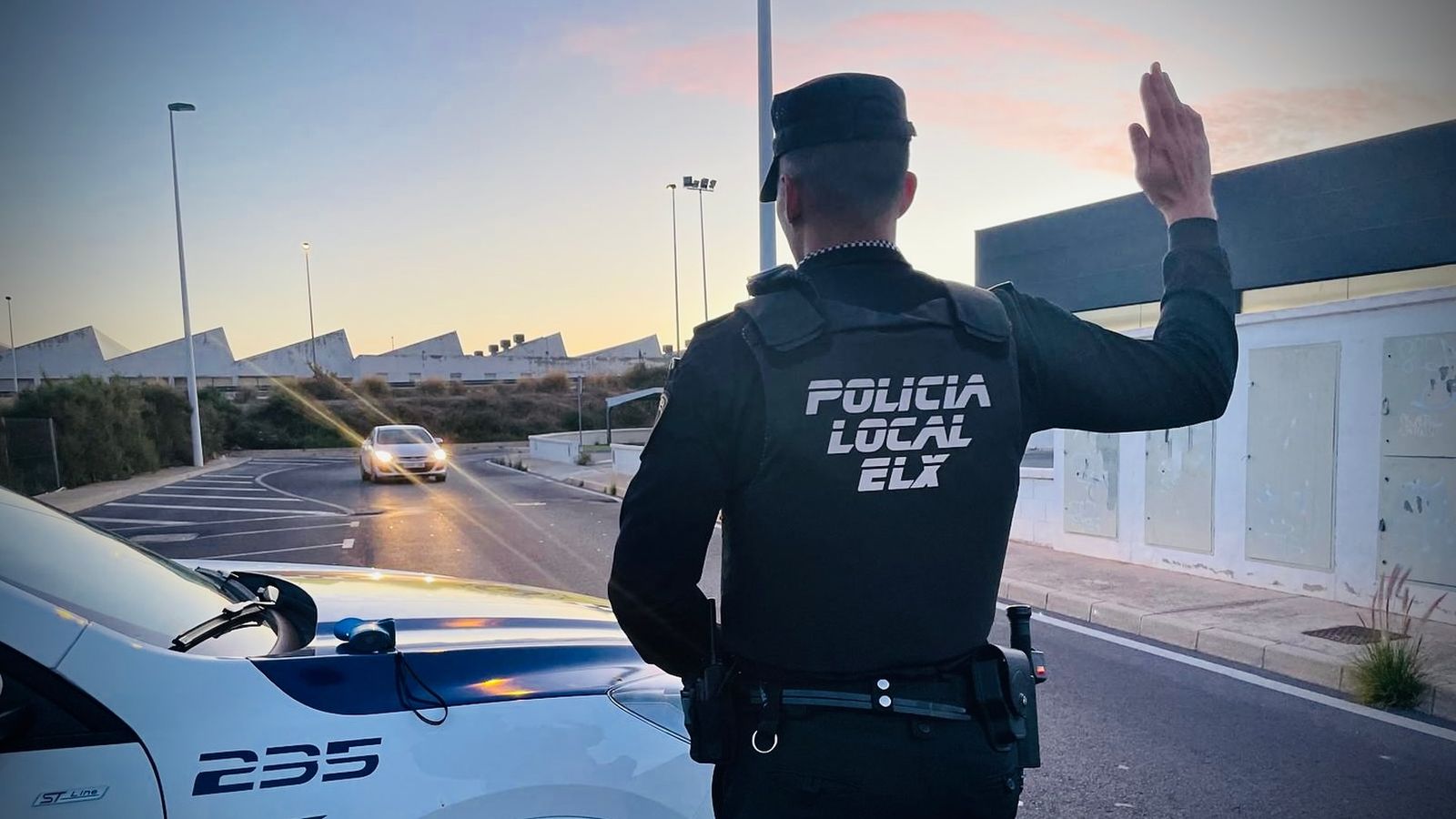 Imatge d'arxiu d'un policia local d'Elx