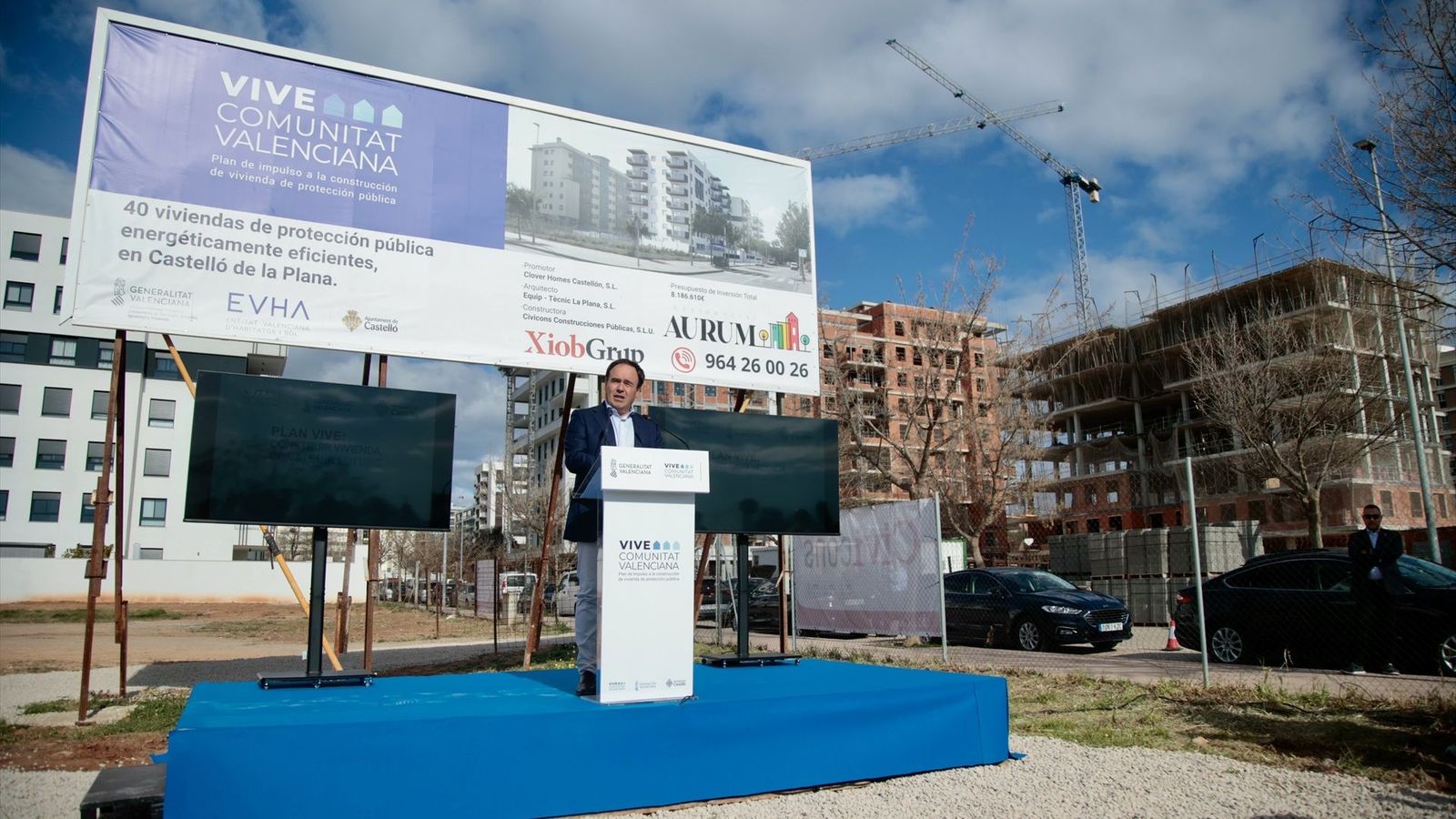 El President de la Generalitat la setmana passada durant la visita de les noves promocions d'habitatges del Pla Vive a Castelló de la Plana