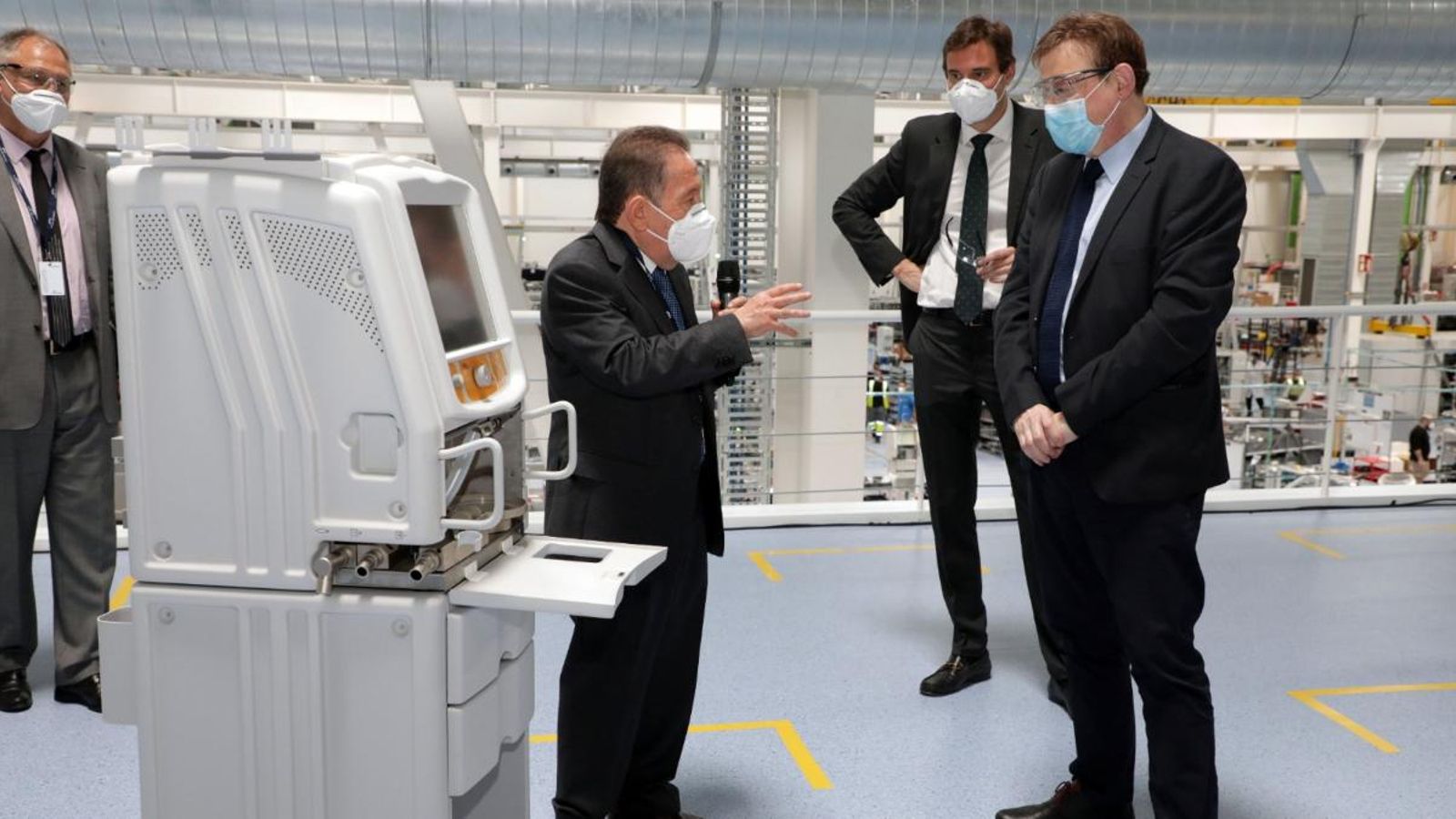 Puig visita la planta de Power Electronics a Llíria