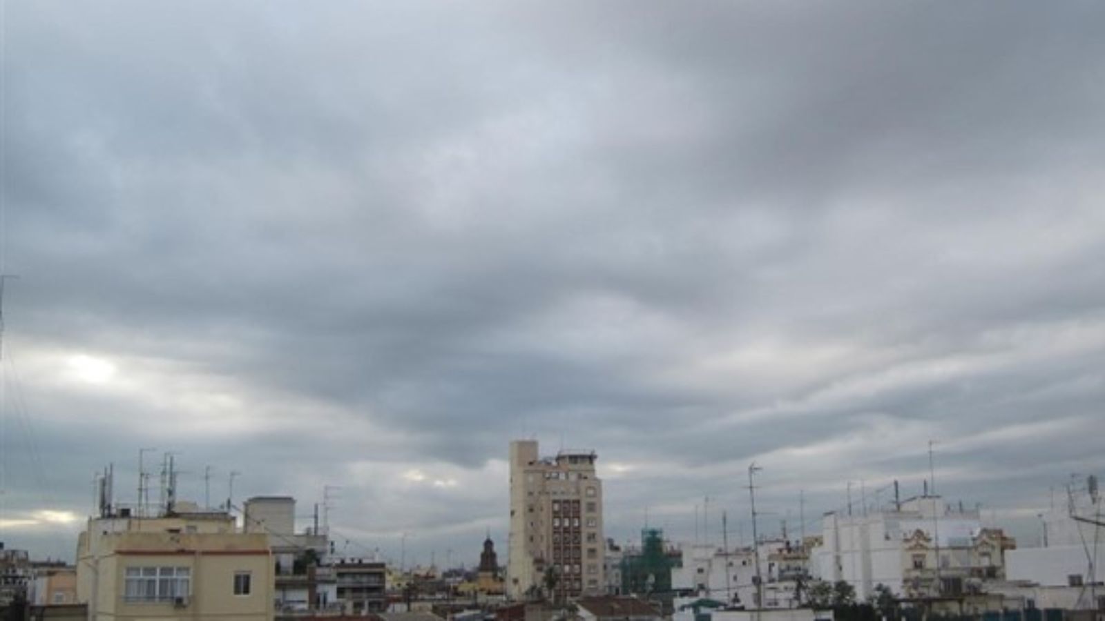 El CVC recomana que es cuide la qualitat mediambiental en els entorns "més delicats i vulnerables, els escolars i els hospitalaris" | EP