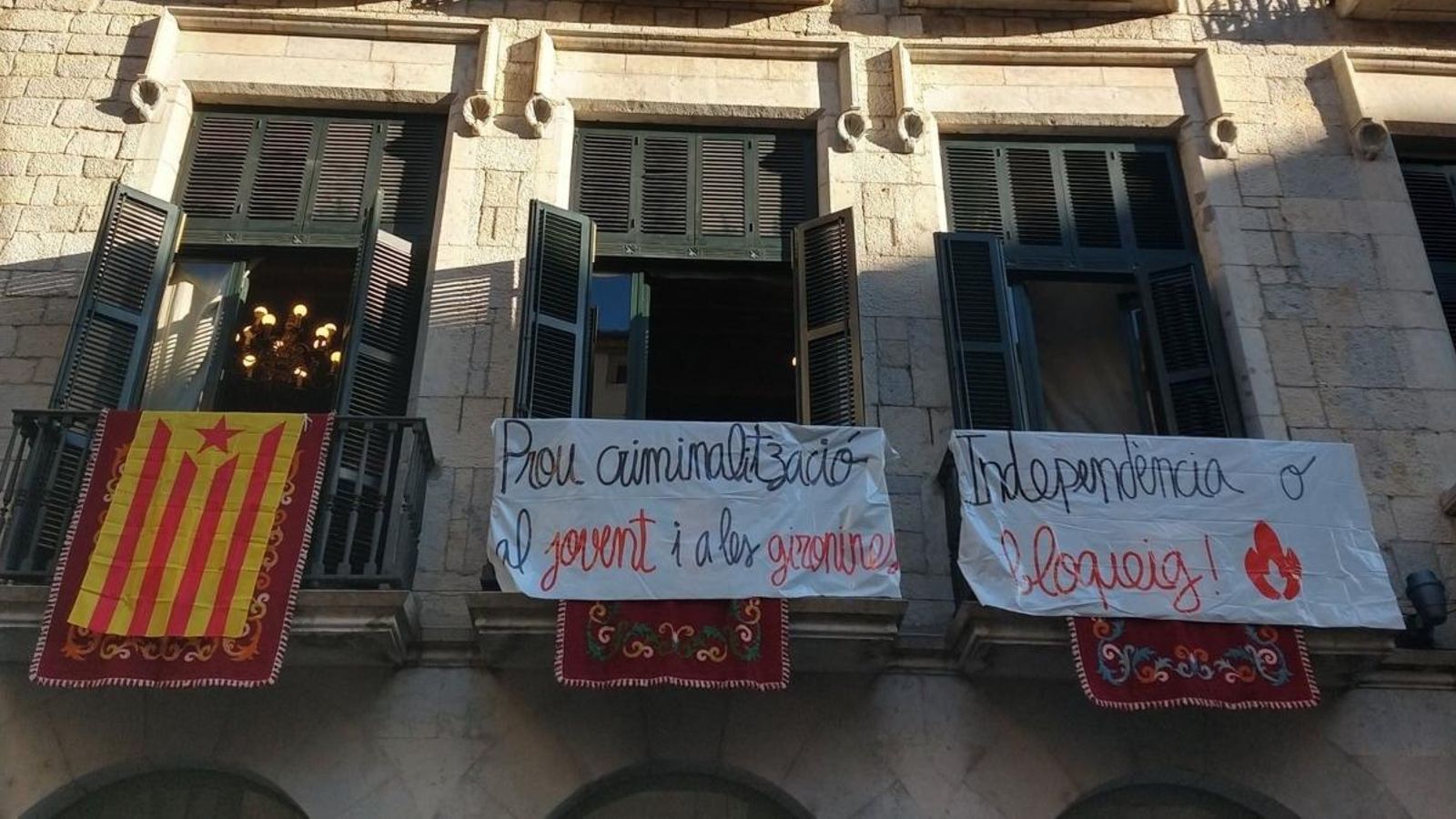 Façana de l'ajuntament de Girona
