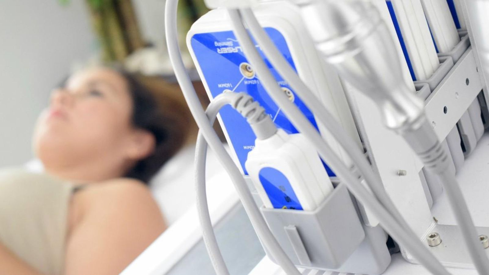 L’informe revela els baixos nivells de conscienciació tant de les dones com dels professionals, la qual cosa provoca “retards en els diagnòstics”.