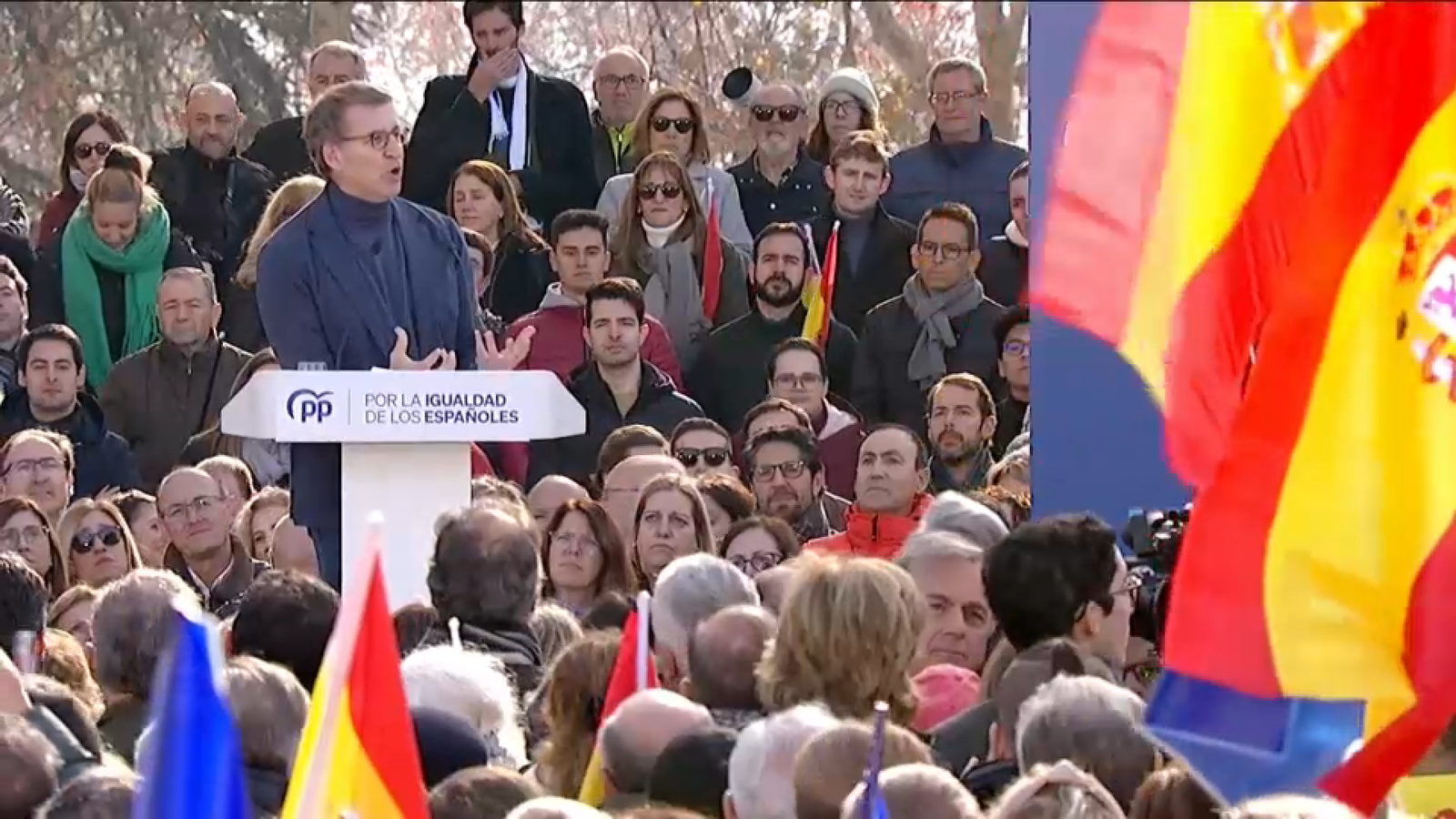 Alberto Núñez Feijóo, líder dels populars, en l'acte celebrat pel partit al temple de Debod de Madrid