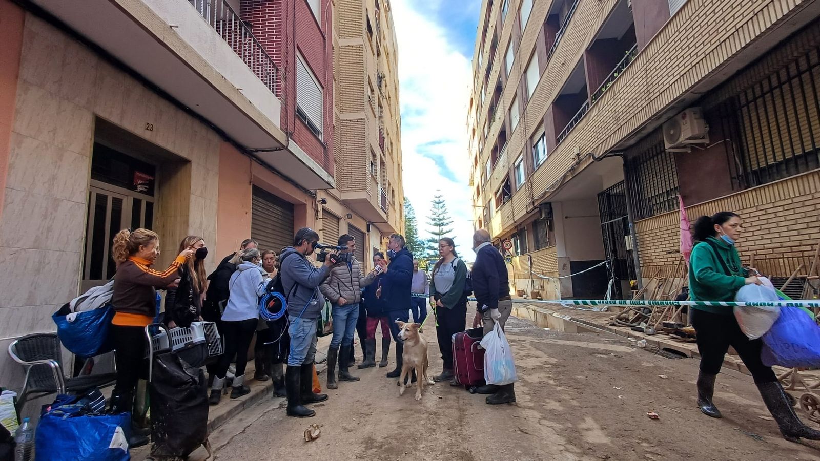 Alguns dels veïns desallotjats