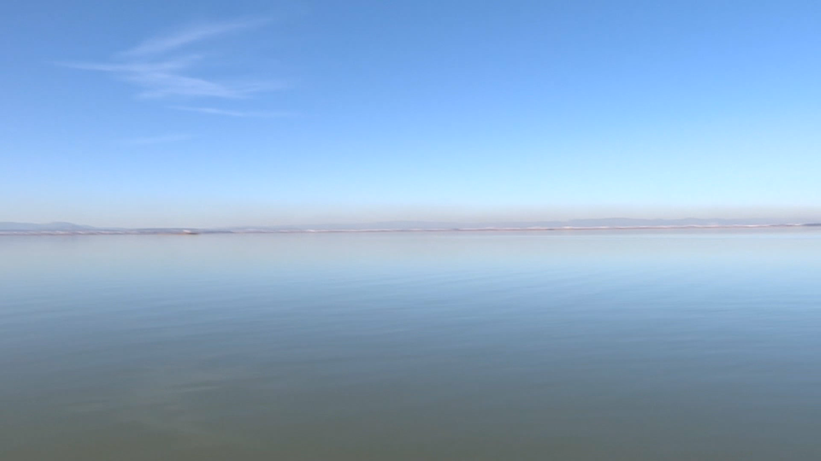 Una boina de contaminació s'observa sobre la ciutat de València des de l'Albufera