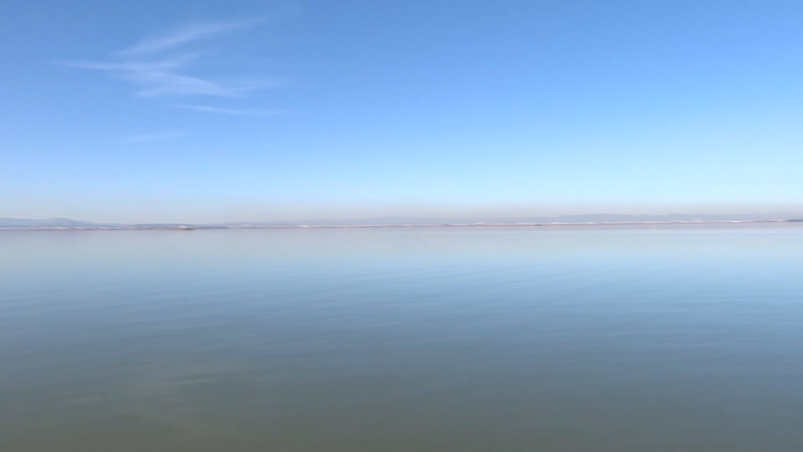 Una boina de contaminació s'observa sobre la ciutat de València des de l'Albufera