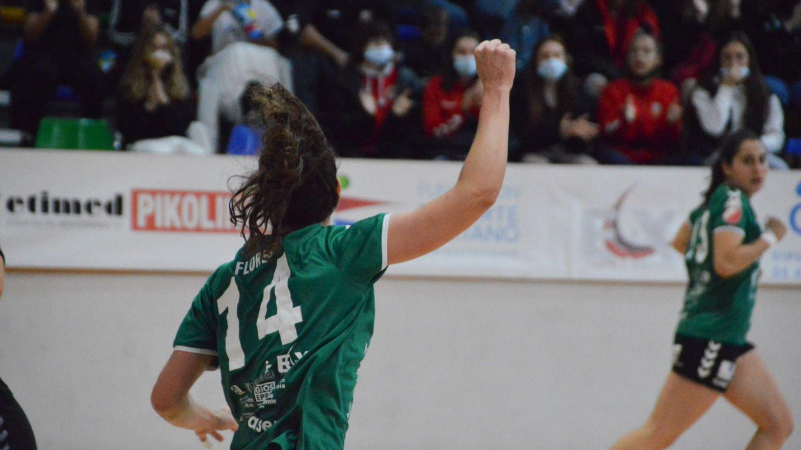 L'Elx posa peu i mig en els huitens de final de l'EHF European Cup