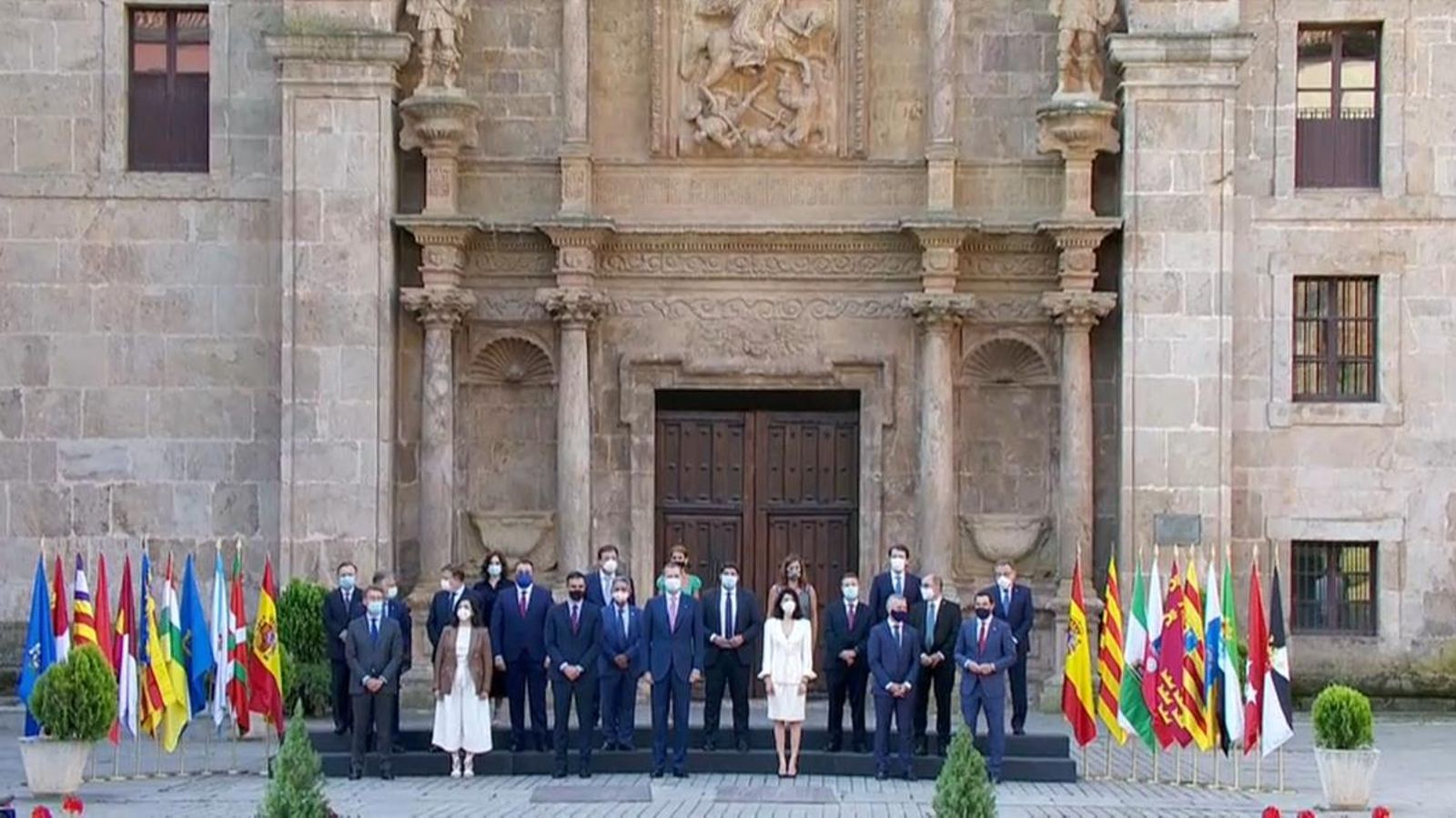 Foto de família dels presidents autonòmics a San Millán de la Cogolla