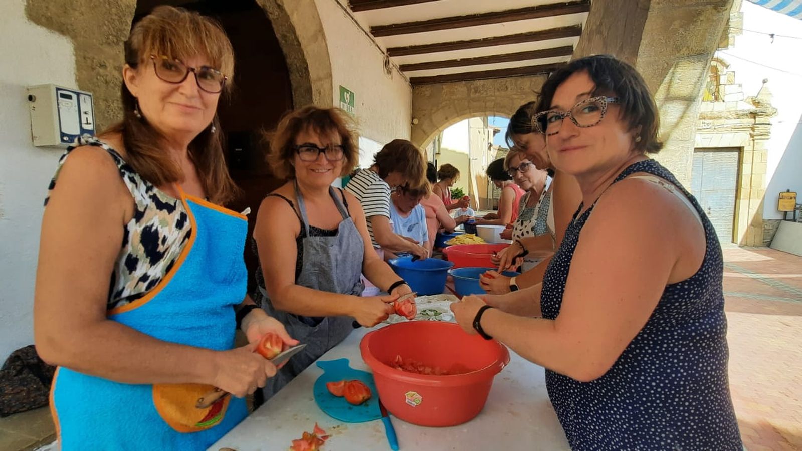 El programa 'Fas festa' recorre la Comunitat Valenciana per a donar visibilitat a les tradicions més arrelades de pobles i ciutats