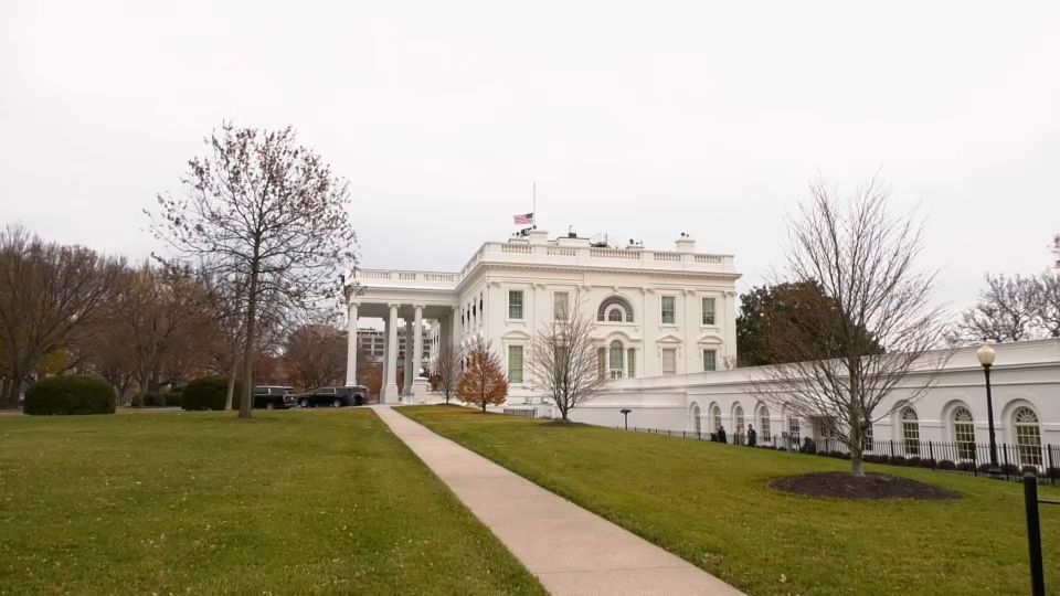 Imatge de la residencia del president dels Estats Units a la Casa Blanca.png Imatge de la residencia del president dels Estats Units a la Casa Blanca.png