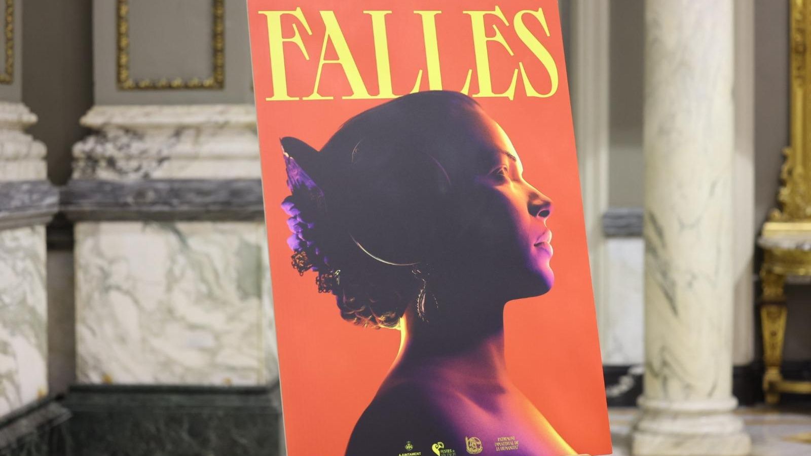 El cartell oficial de les Falles 2023 durant la presentació a l'Ajuntament