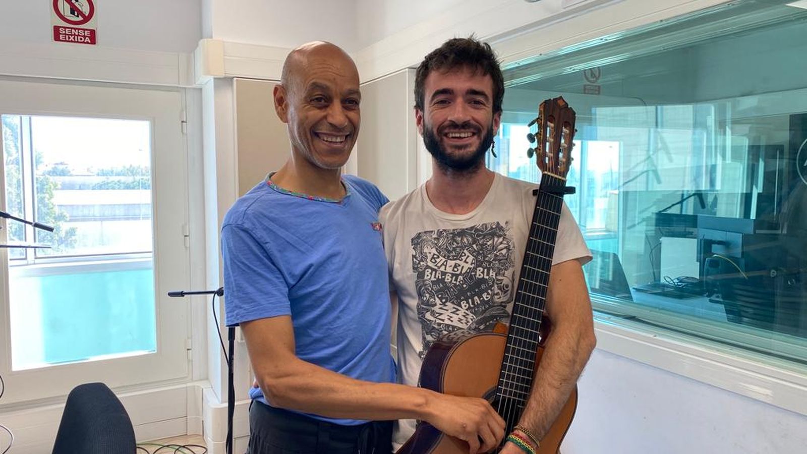14.06.2023 | Música en directe amb Un Cansautar i Eric Simone