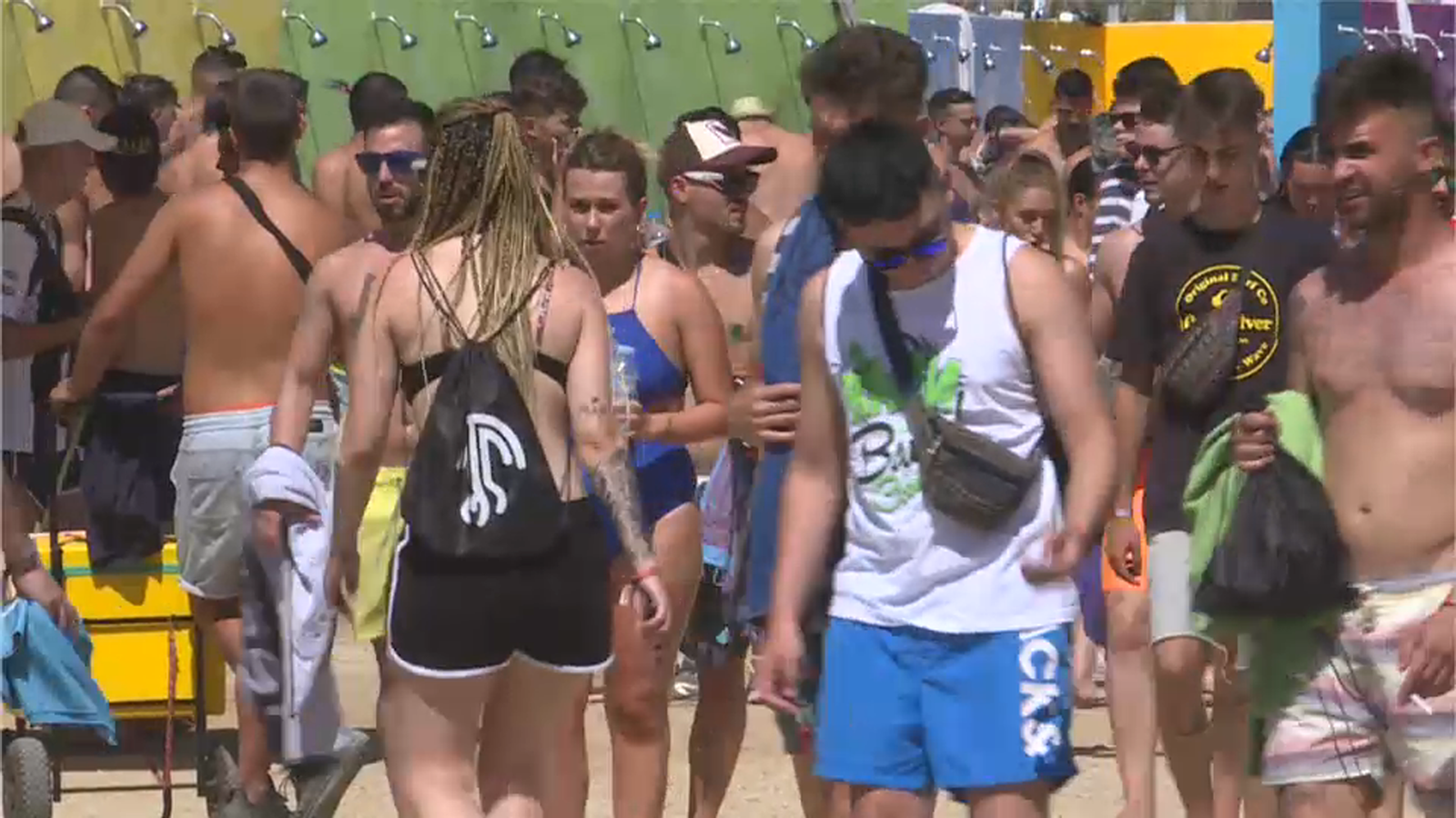 VÍDEO | Milers de joves arriben al Medusa Festival