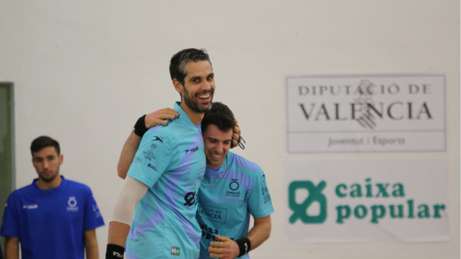 Javi i De la Vega celebren la victòria