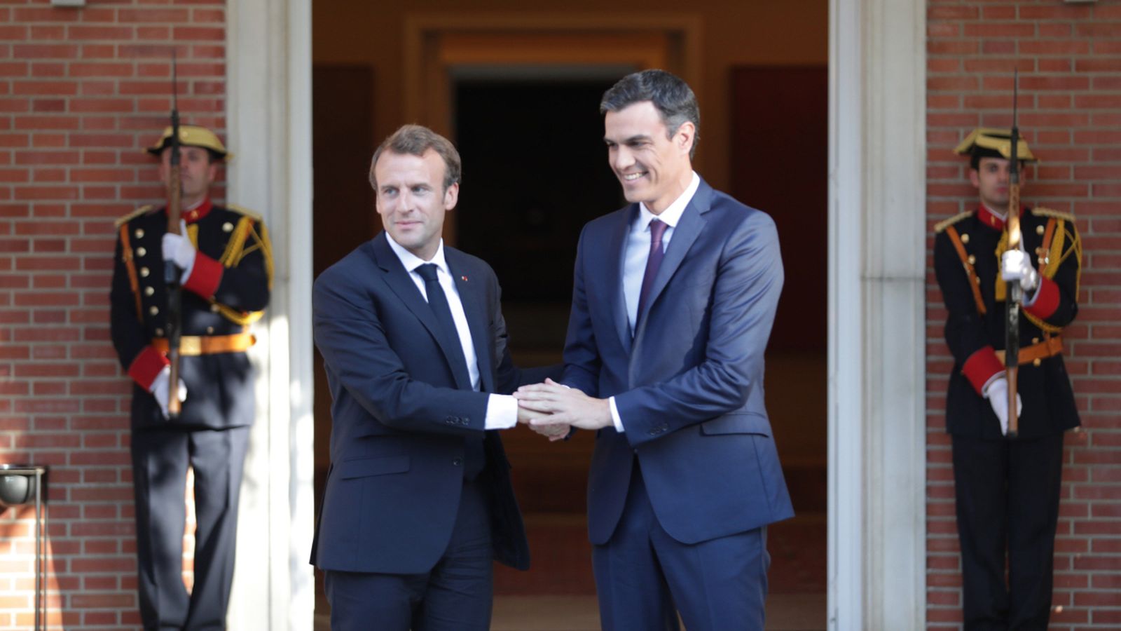 Pedro Sánchez i Emmanuel Macron s'han reunit hui a La Moncloa