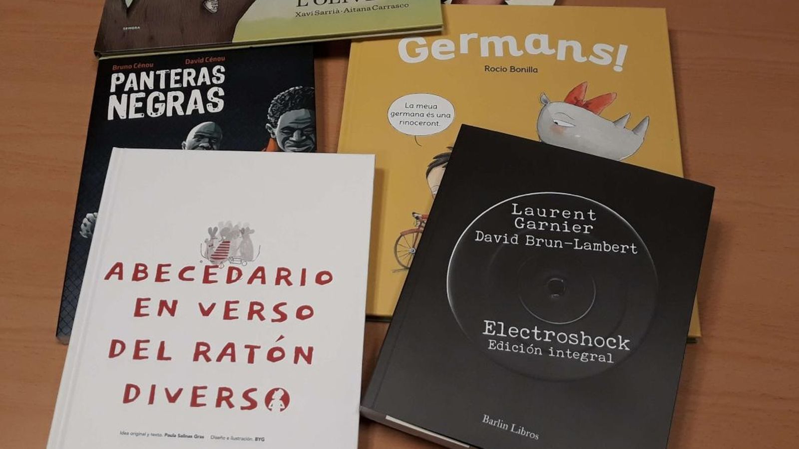 Algunes de les publicacions guardonades per la Conselleria de Cultura