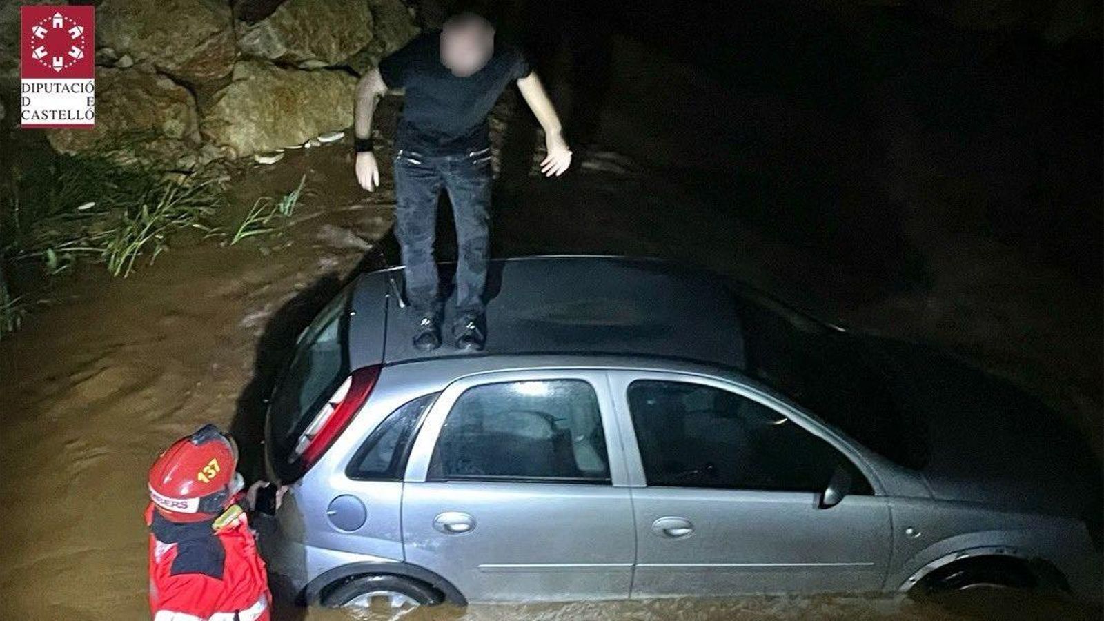 Intervenció dels bombers de Castelló per a rescatar un home Rescat dels bombers de la Diputació de Castelló