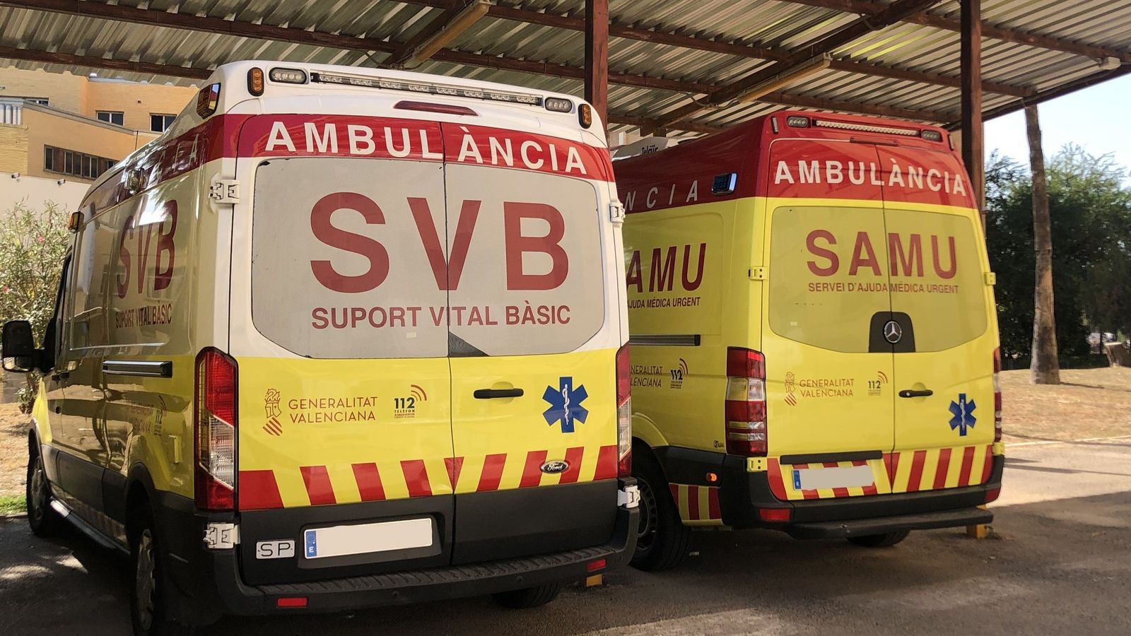 Imatge d'arxiu de dos ambulàncies