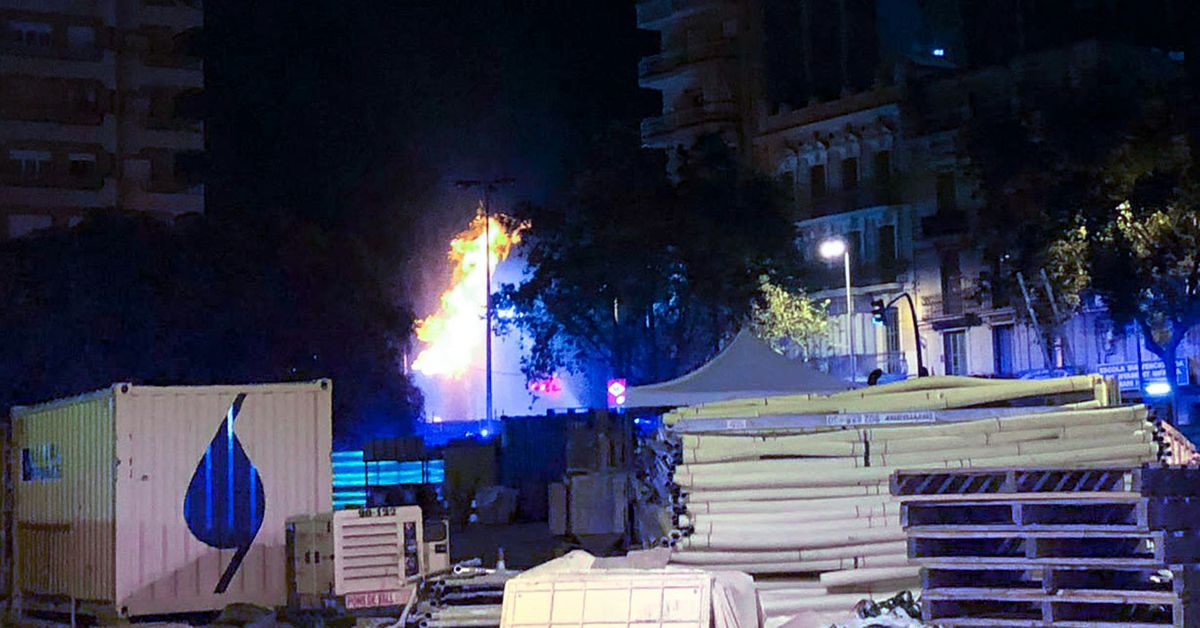 Huit treballadors ferits en una explosió de gas en les obres del metro de Barcelona