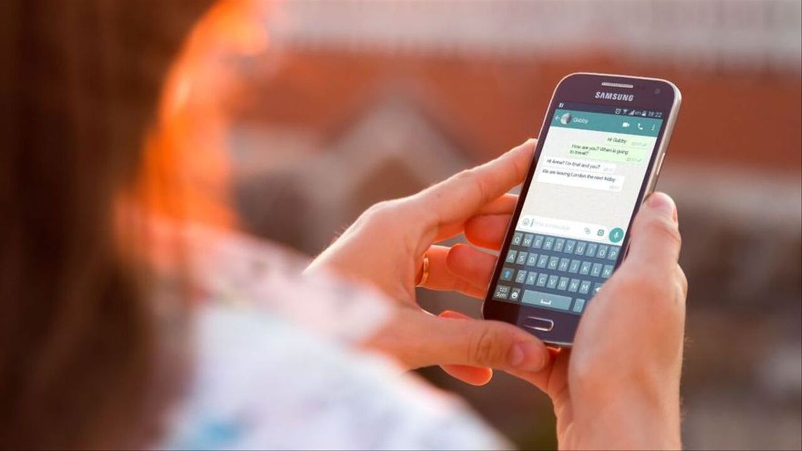 Ja pots anar-te’n a la francesa dels grups de WhatsApp