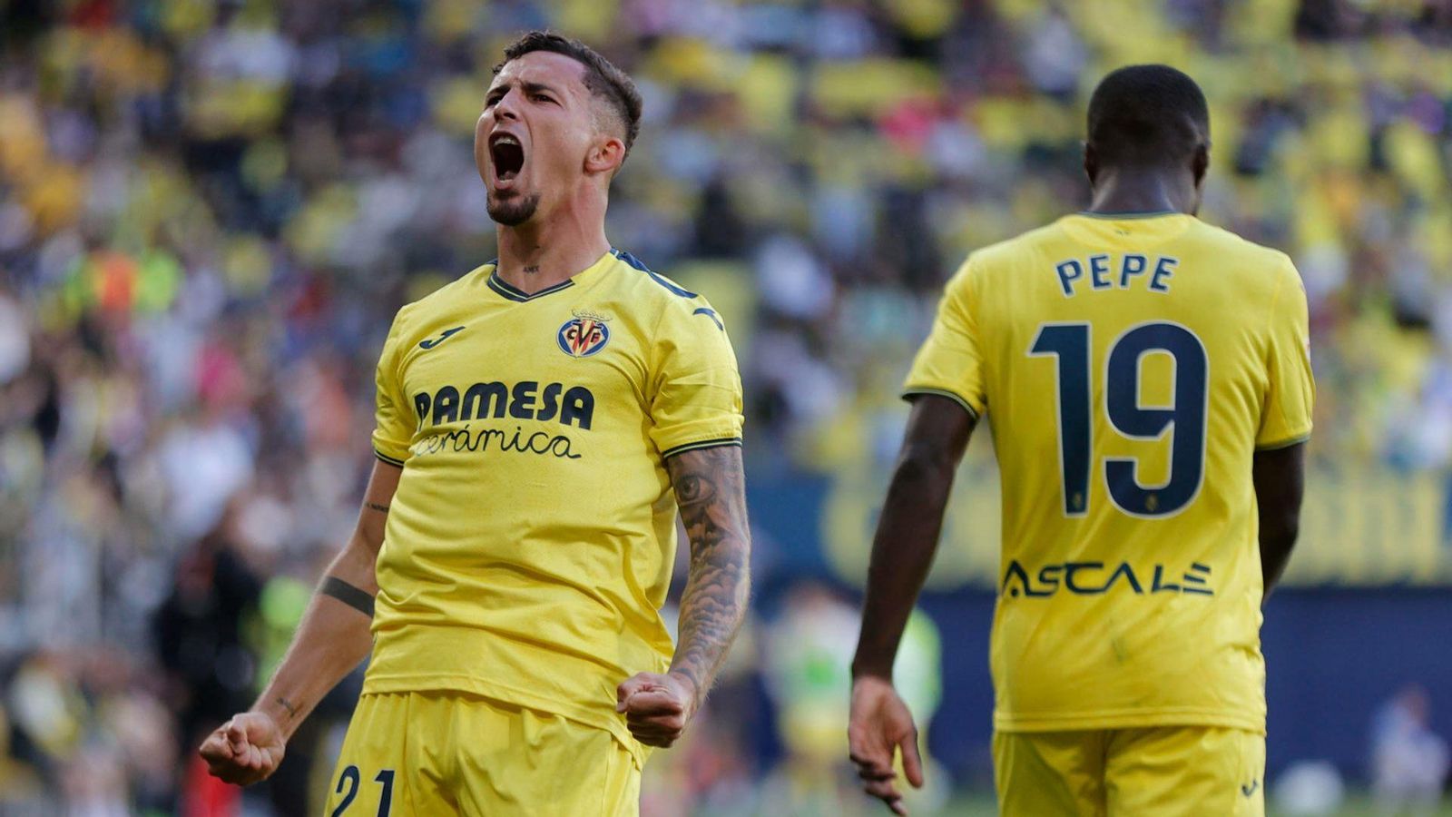 Yeremy Pino celebra el gol