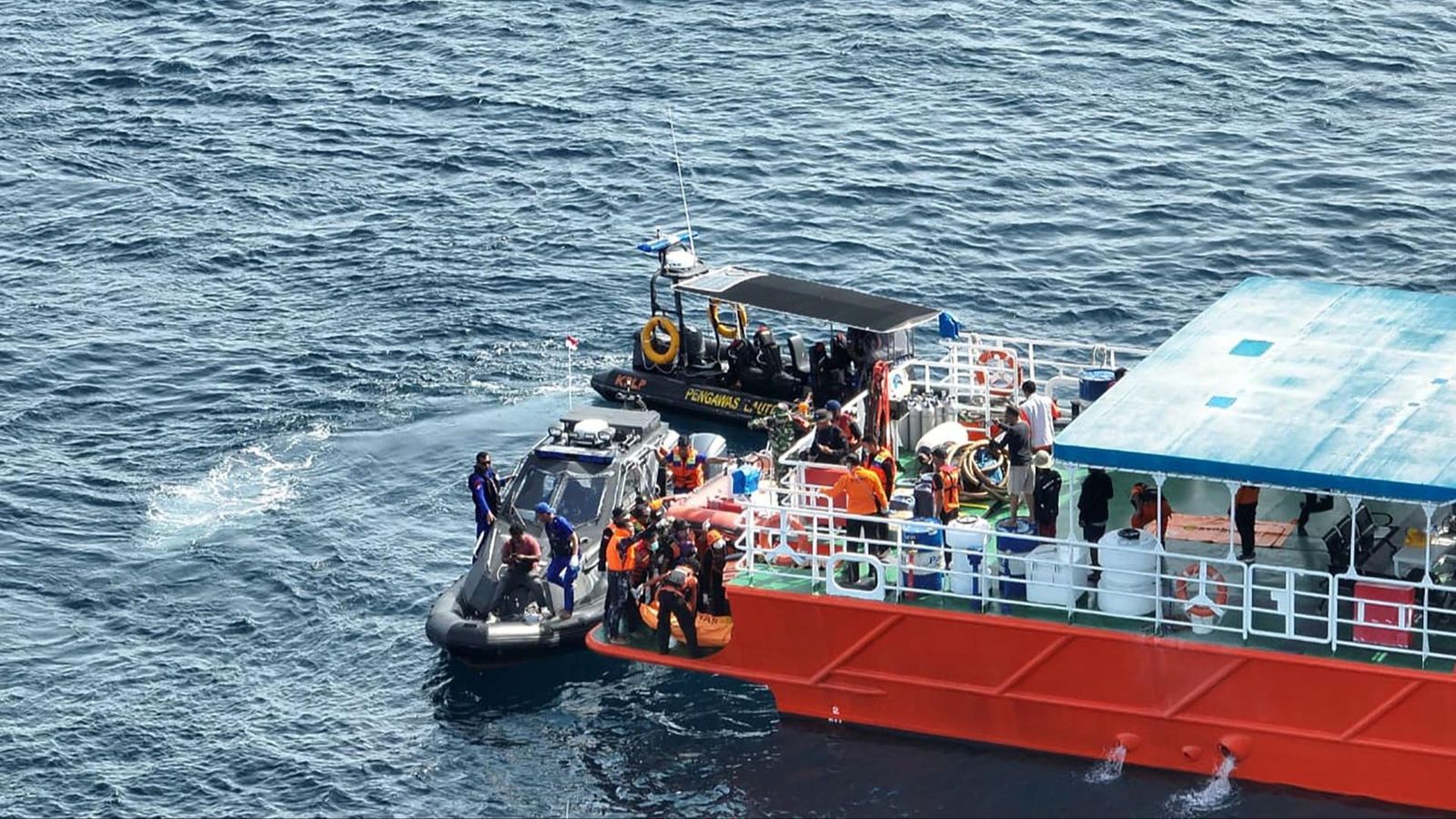 Equips de recerca a Indonèsia