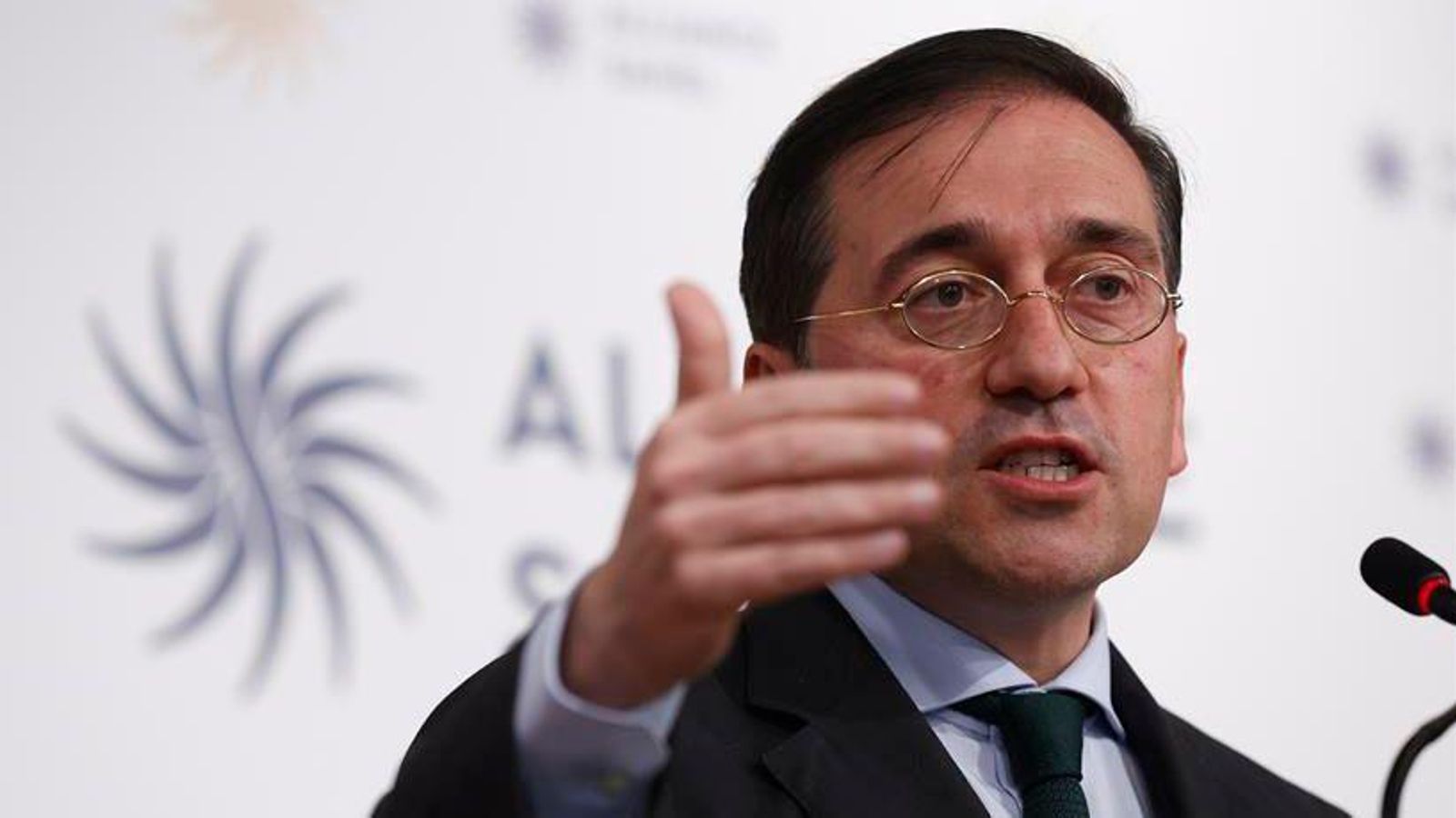 El ministre d'Afers exteriors, José Manuel Albares, en una ponència a Madrid