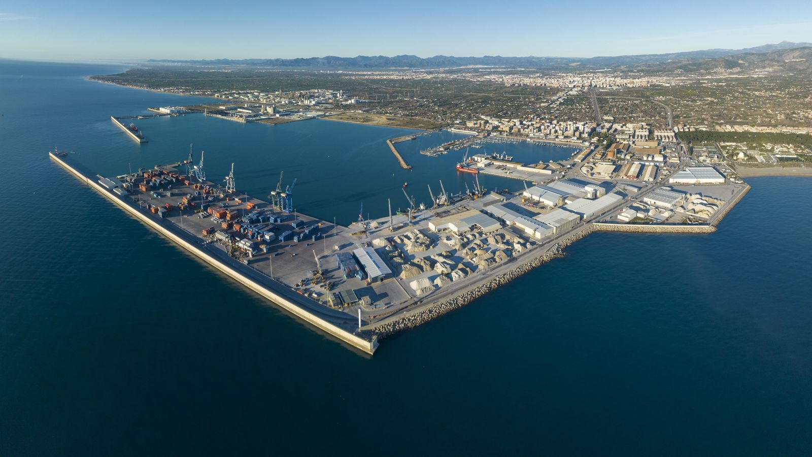 Imatge aèria del port de Castelló