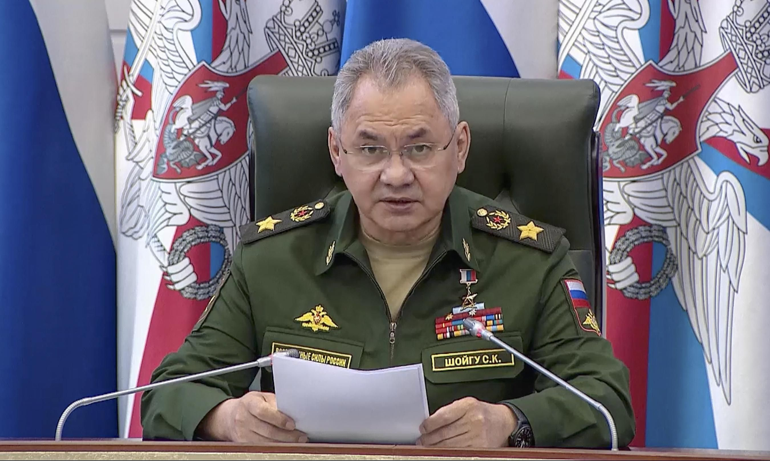 El general i ministre de Defensa de Rússia, Serguei Xoigú, promet una dura resposta a les incursions transfrontereres d'Ucraïna El general i Ministre de Defensa de Rússia, Serguei Shoigu, promet una dura resposta a les incursions transfrontereres d'Ucraïna