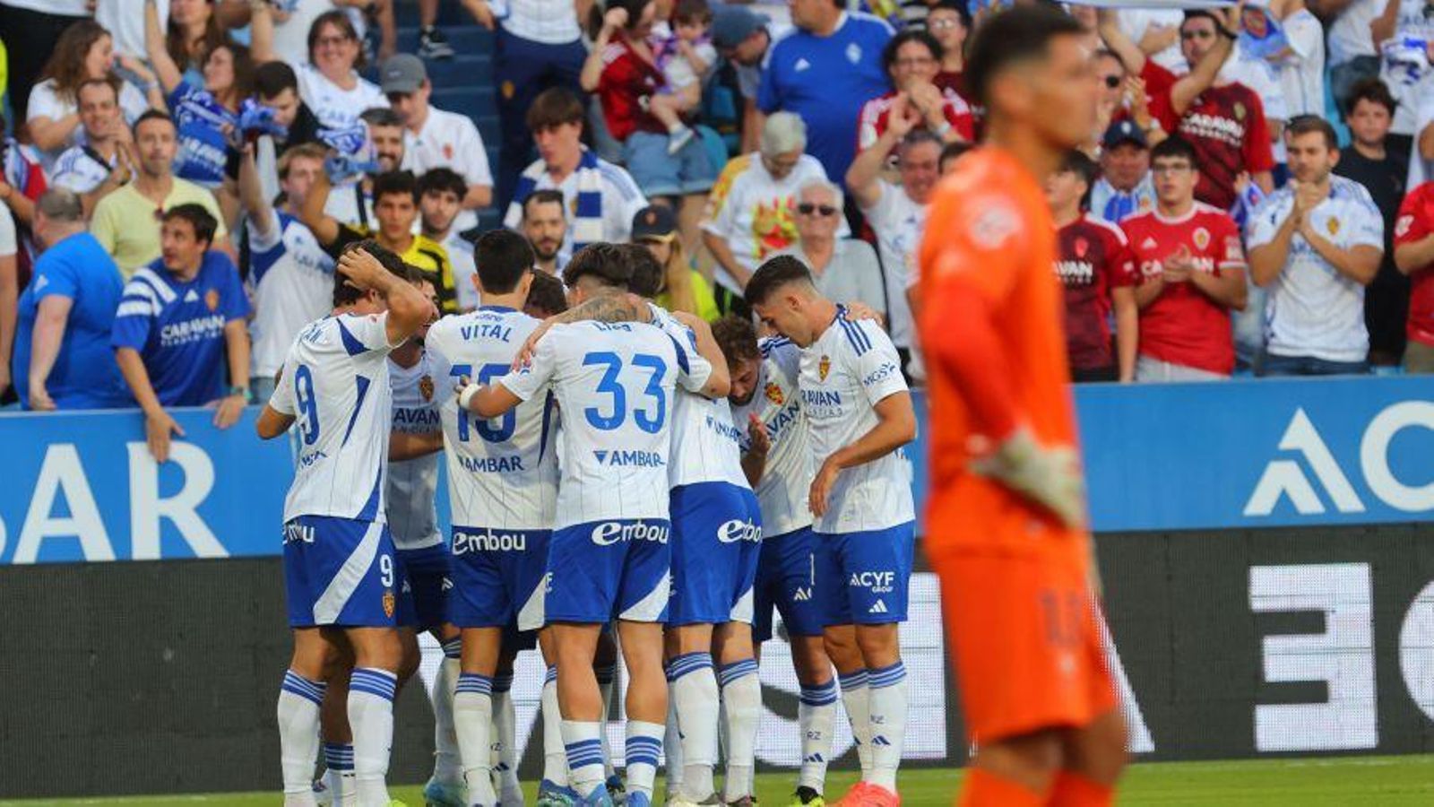 Els jugadors del Saragossa celebren un gol de l'Elx