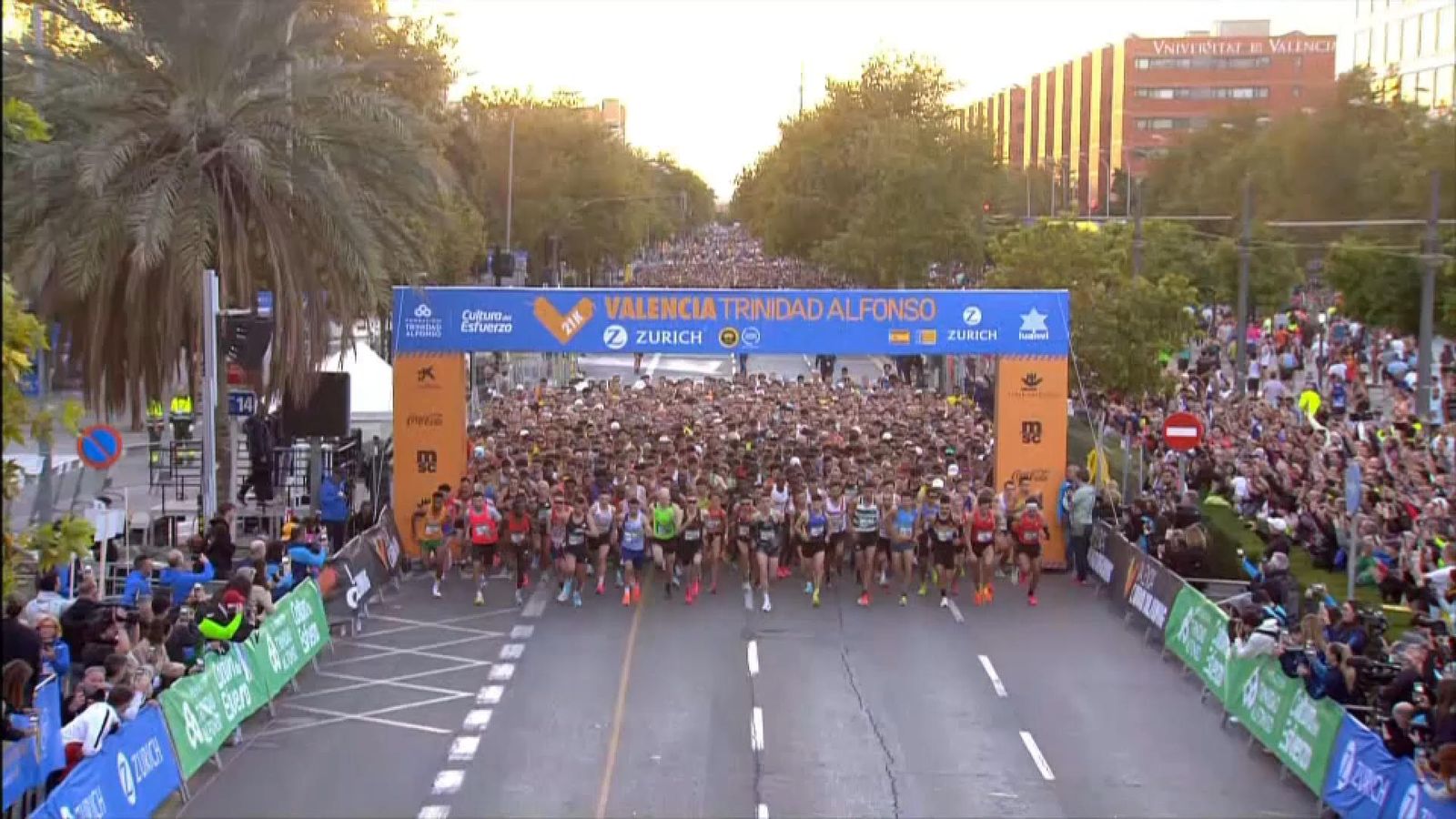 Imatge de l'inici de l'última Mitja Marató de València