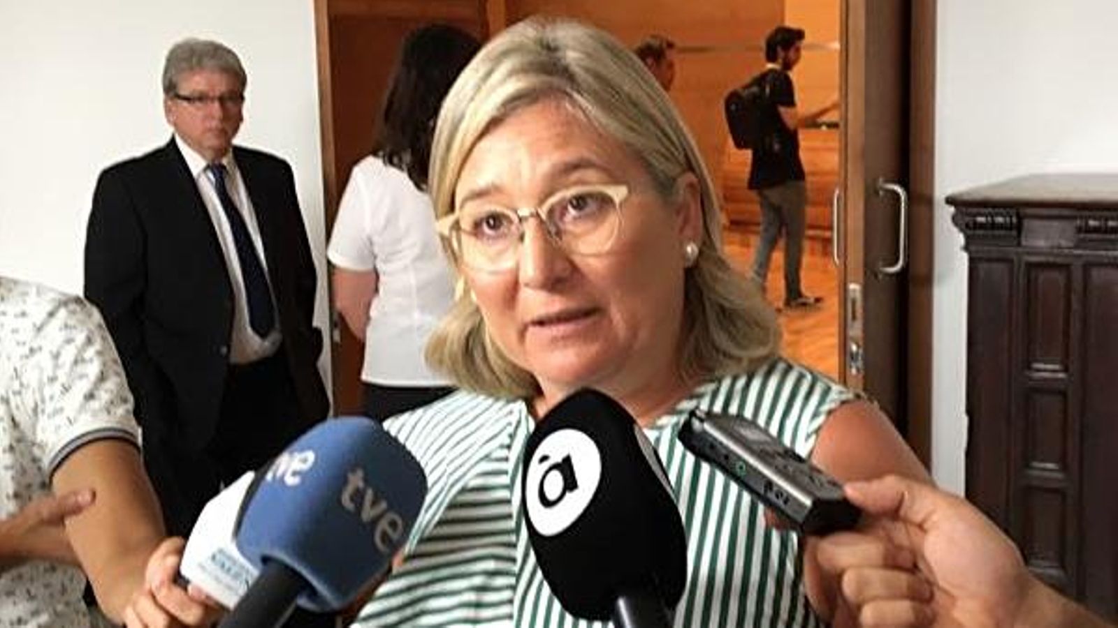 Fes clic per a escoltar l'entrevista a la diputada autonòmica per Ciutadans Mamen Peris
