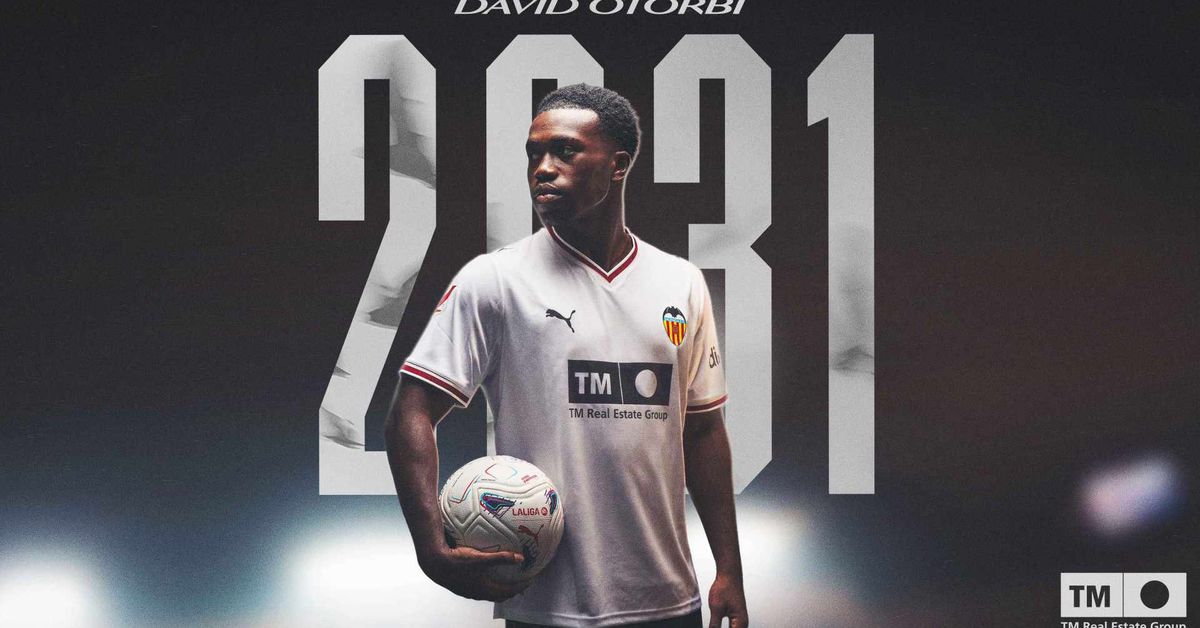 David Otorbi extiende su contrato