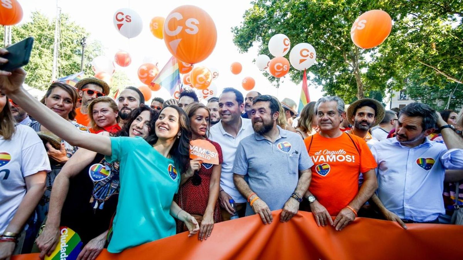 Representants de Ciutadans durant la marxa de l’Orgull a Madrid