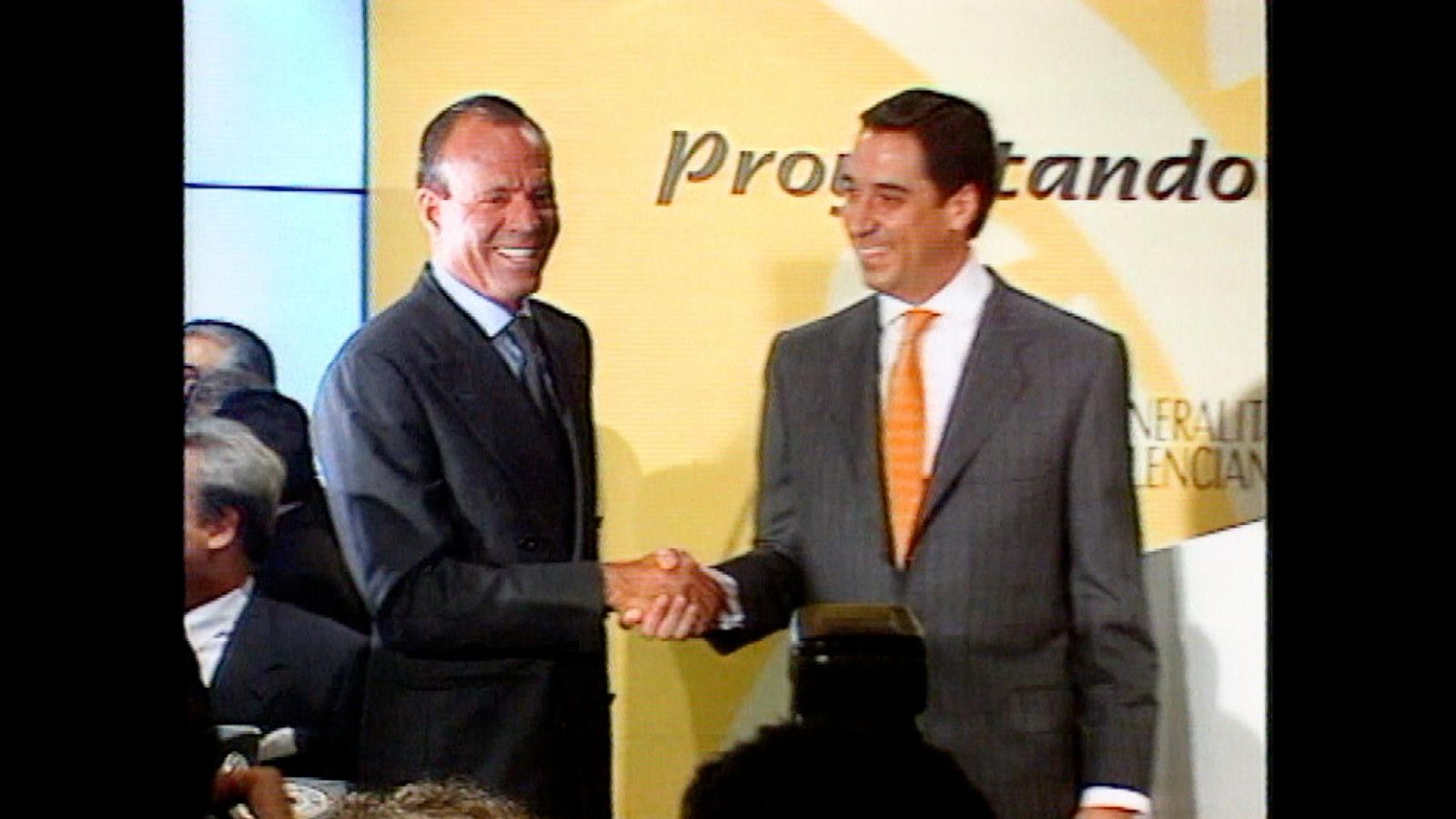 'Zoom' repassa la figura política de l'expresident de la Generalitat Valenciana, Eduardo Zaplana.