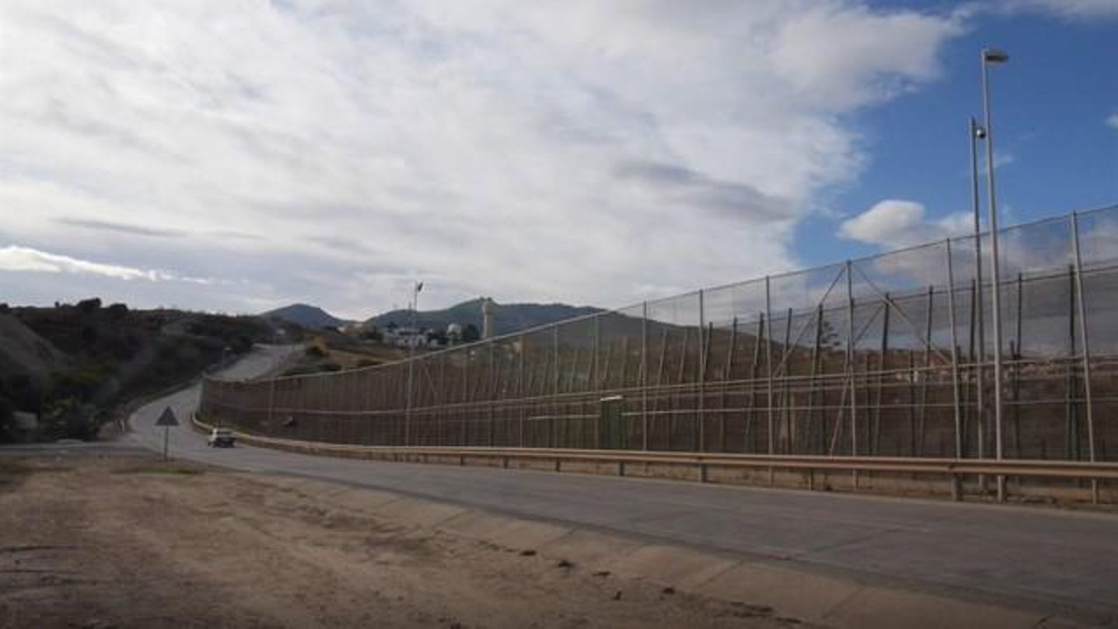 Tanca fronterera de Melilla