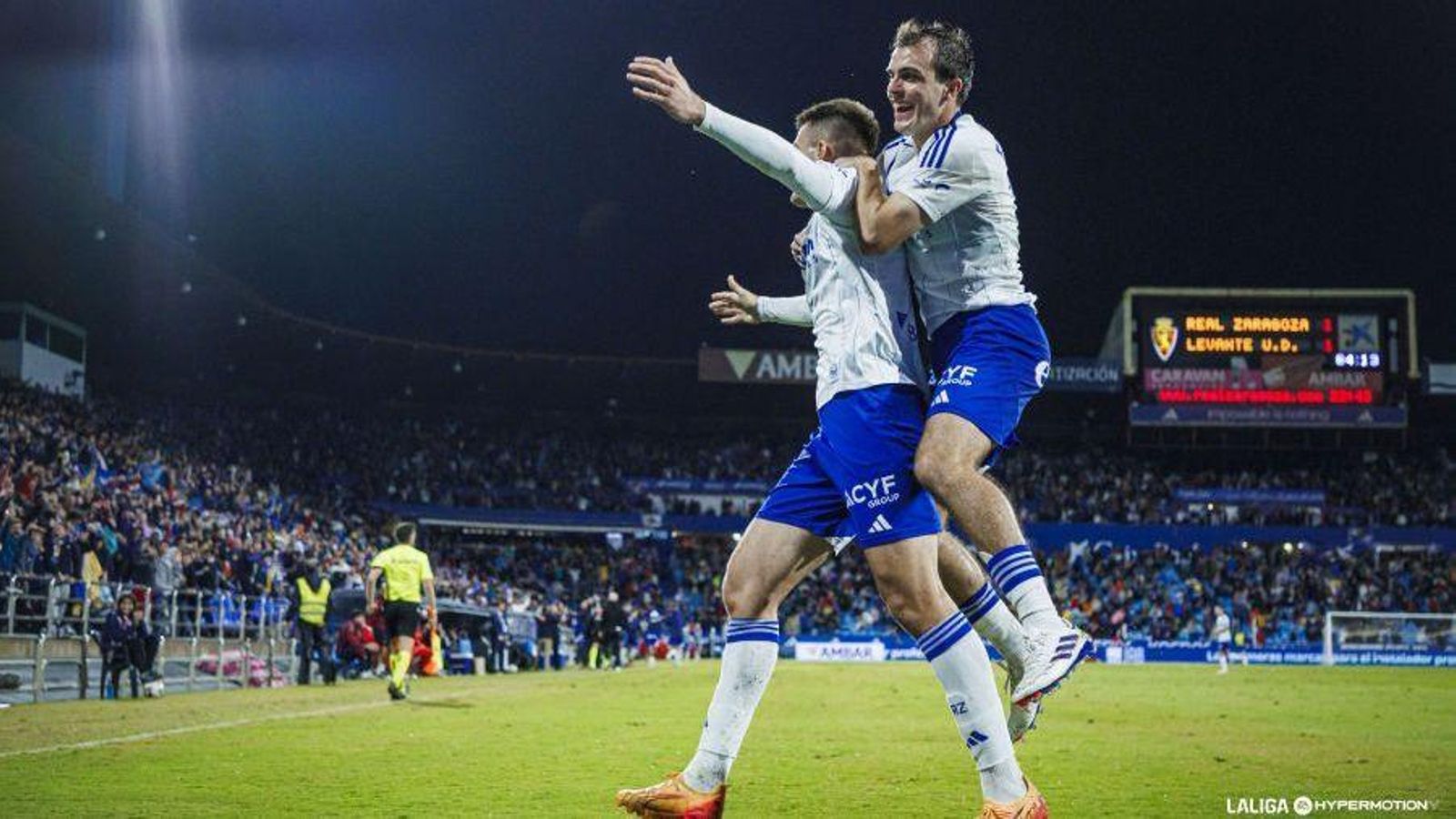 Bazdar celebra el gol del triomf local
