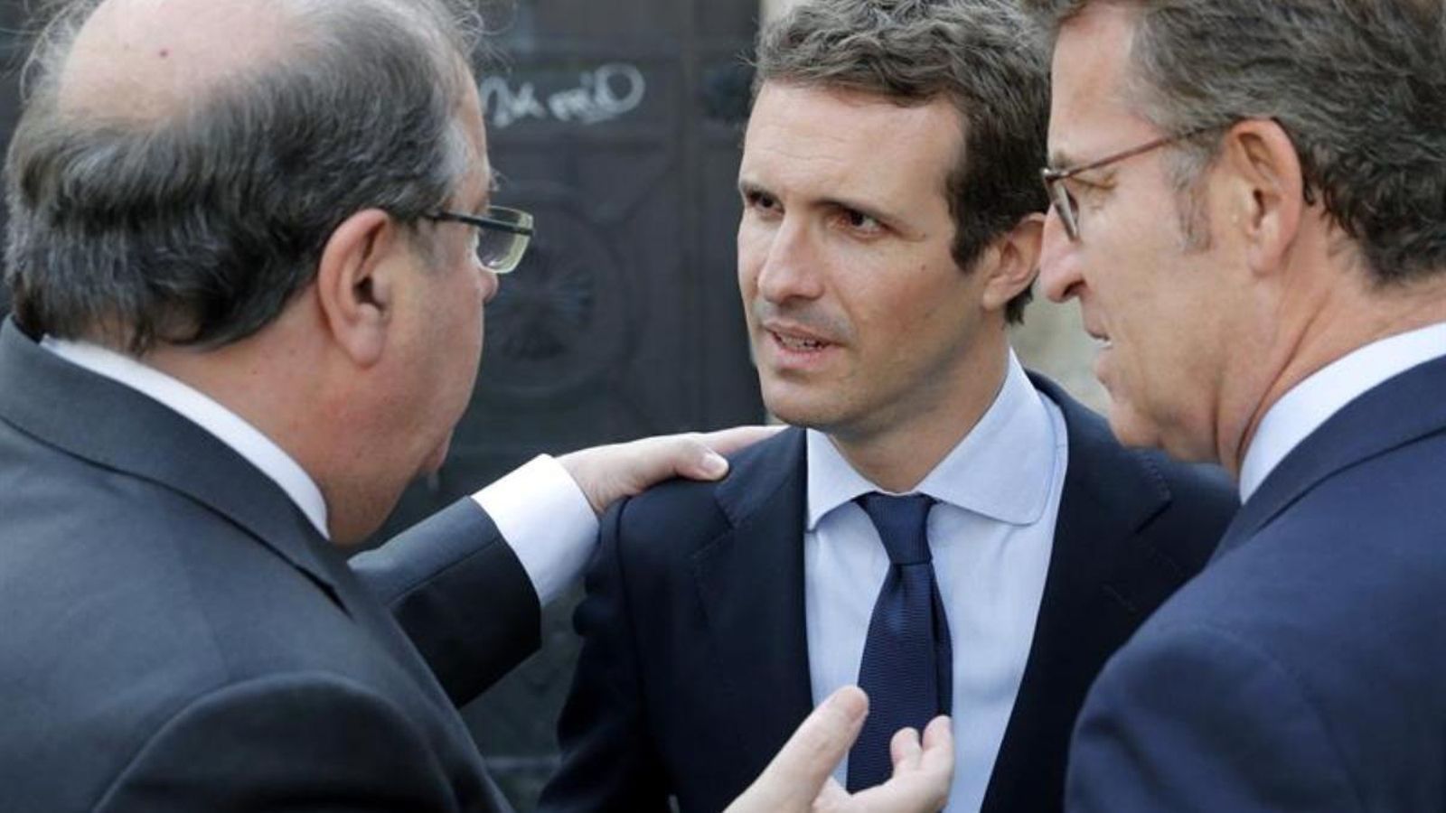 Pablo Casado hui a Santiago de Compostela