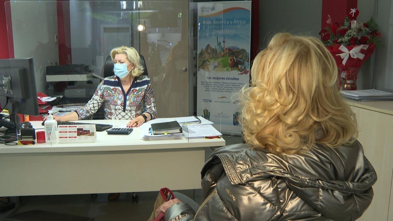 Augmenten les cancel·lacions de viatges per l’arribada de la variant òmicron