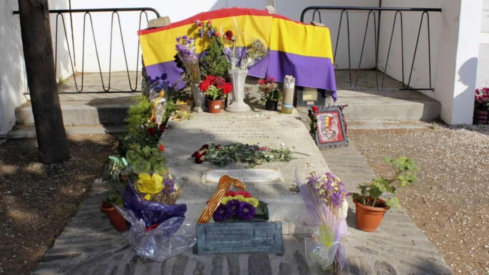 La tomba del poeta Antonio Machado, a la localitat francesa de Cotlliure, en una imatge d'arxiu